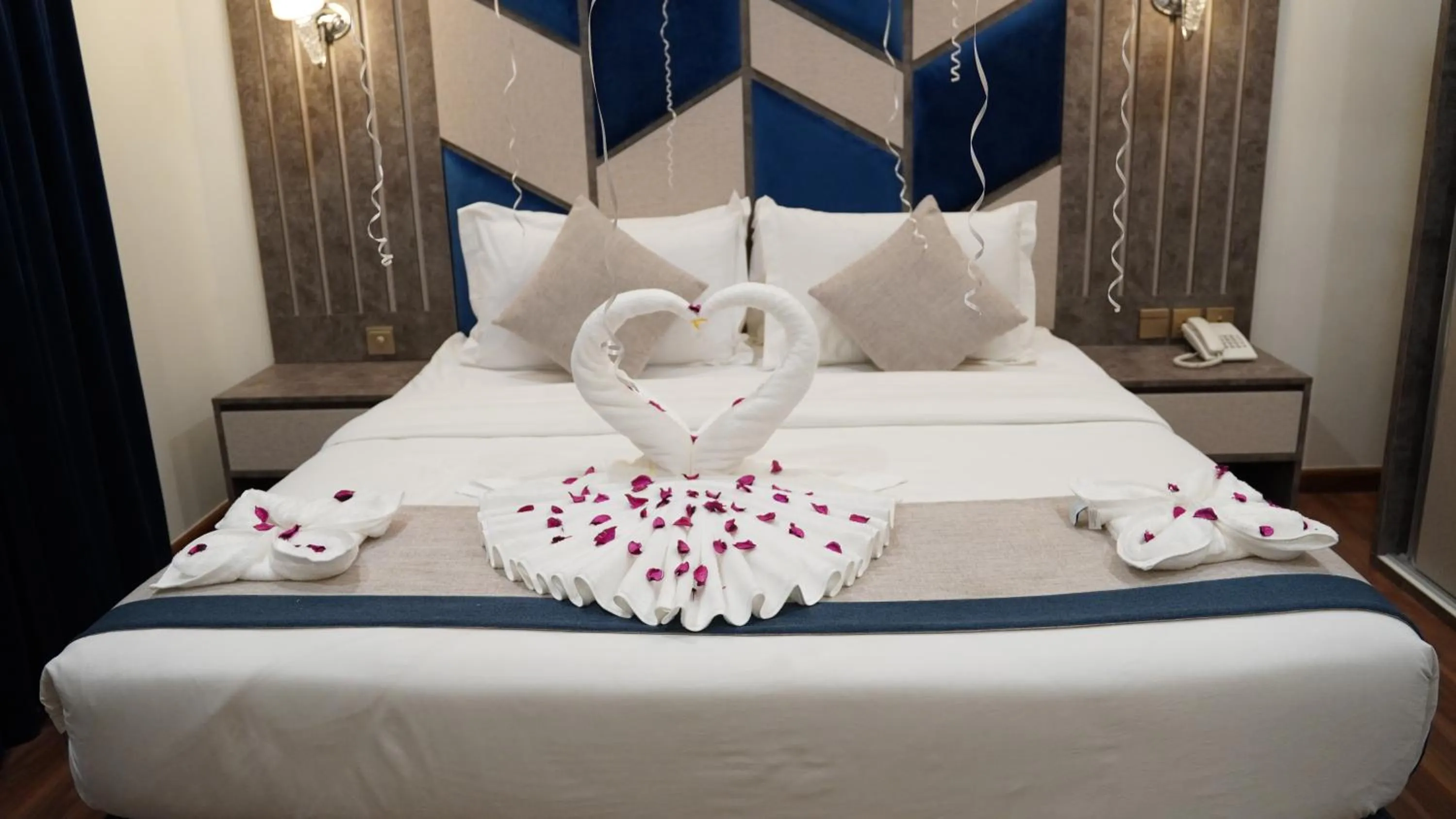 Bedroom, Bed in Mabeet Al-Khobar