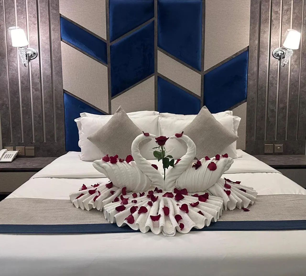 Bedroom, Bed in Mabeet Al-Khobar