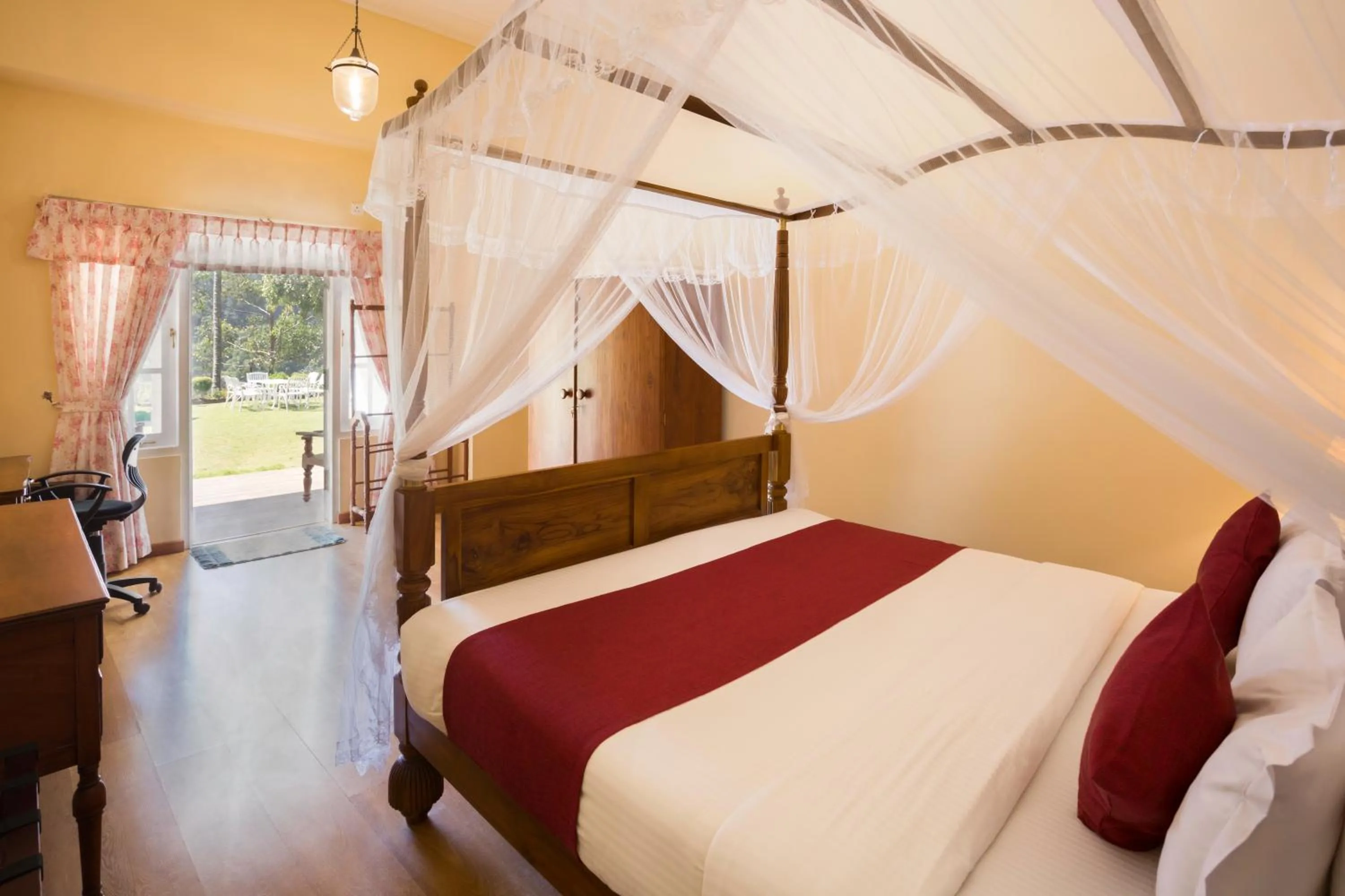 Two-Bedroom Suite in Rockbourne Bungalow