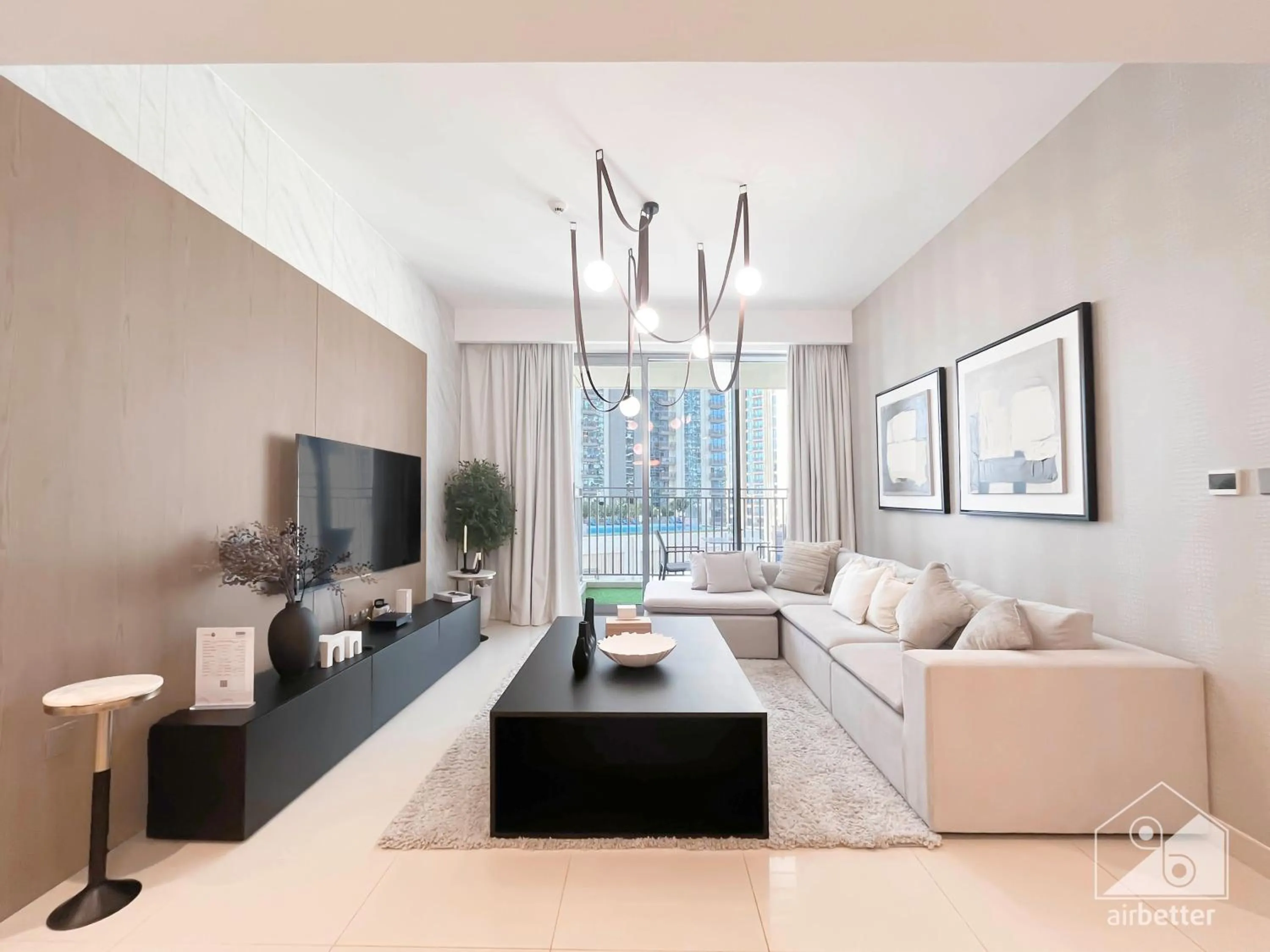 Luxurious stay Dubai Creek Balcony & View