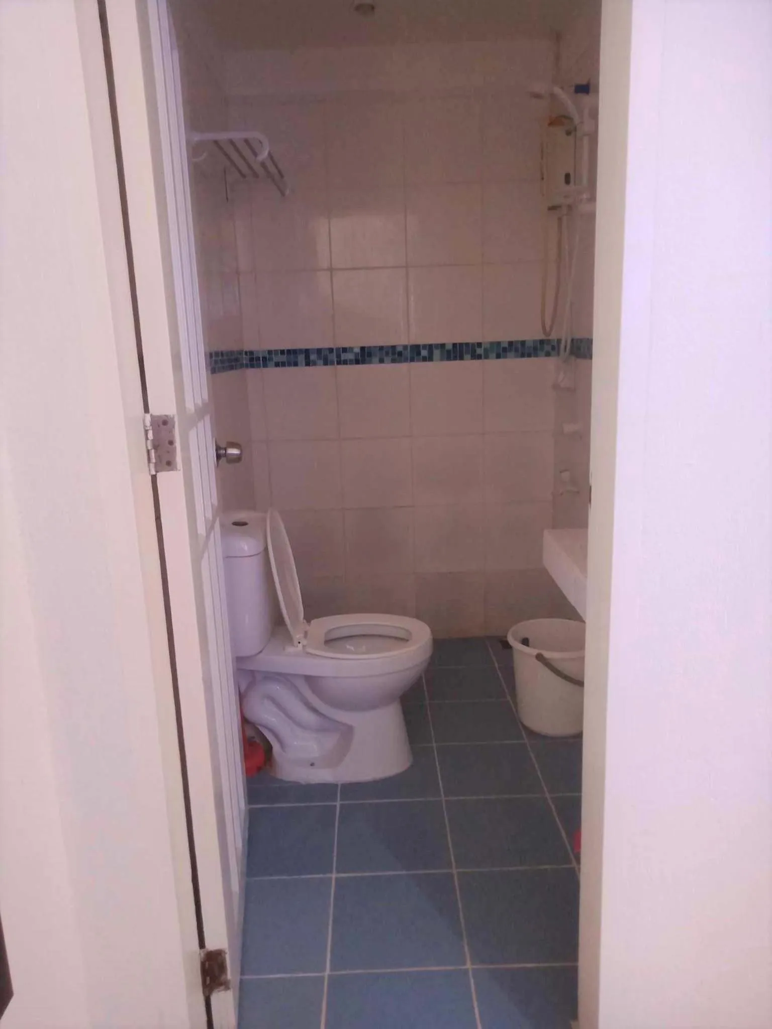 Shower in Malapascua Beach and Dive Resort