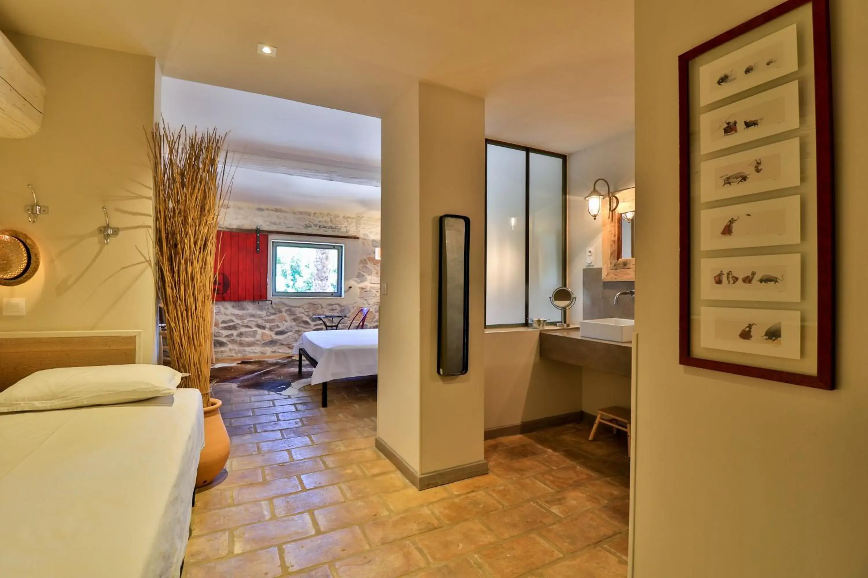 Triple Room with Private Bathroom in Le Mas Des Brunes Triple Room with Private Bathroom in Le Mas Des Brunes