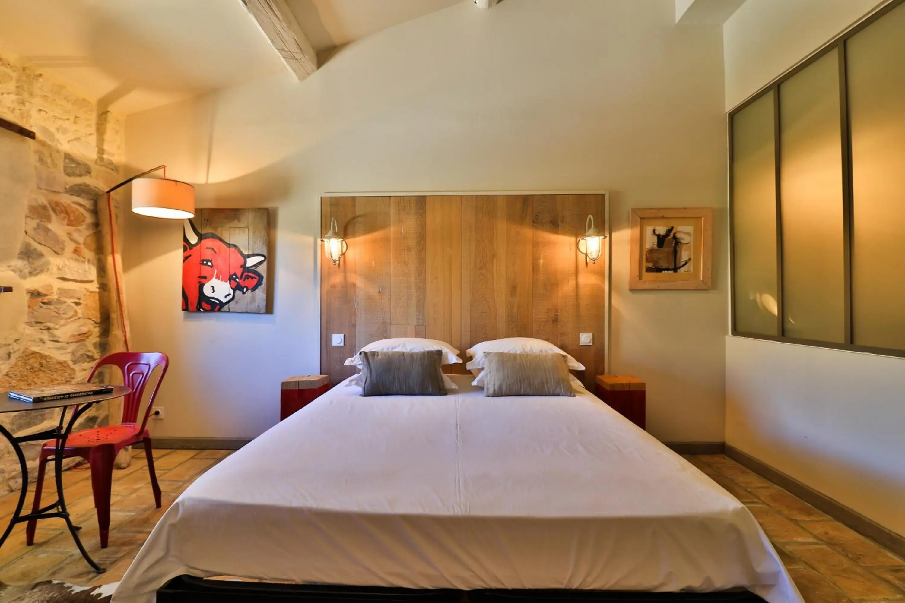 Triple Room with Private Bathroom in Le Mas Des Brunes Triple Room with Private Bathroom in Le Mas Des Brunes