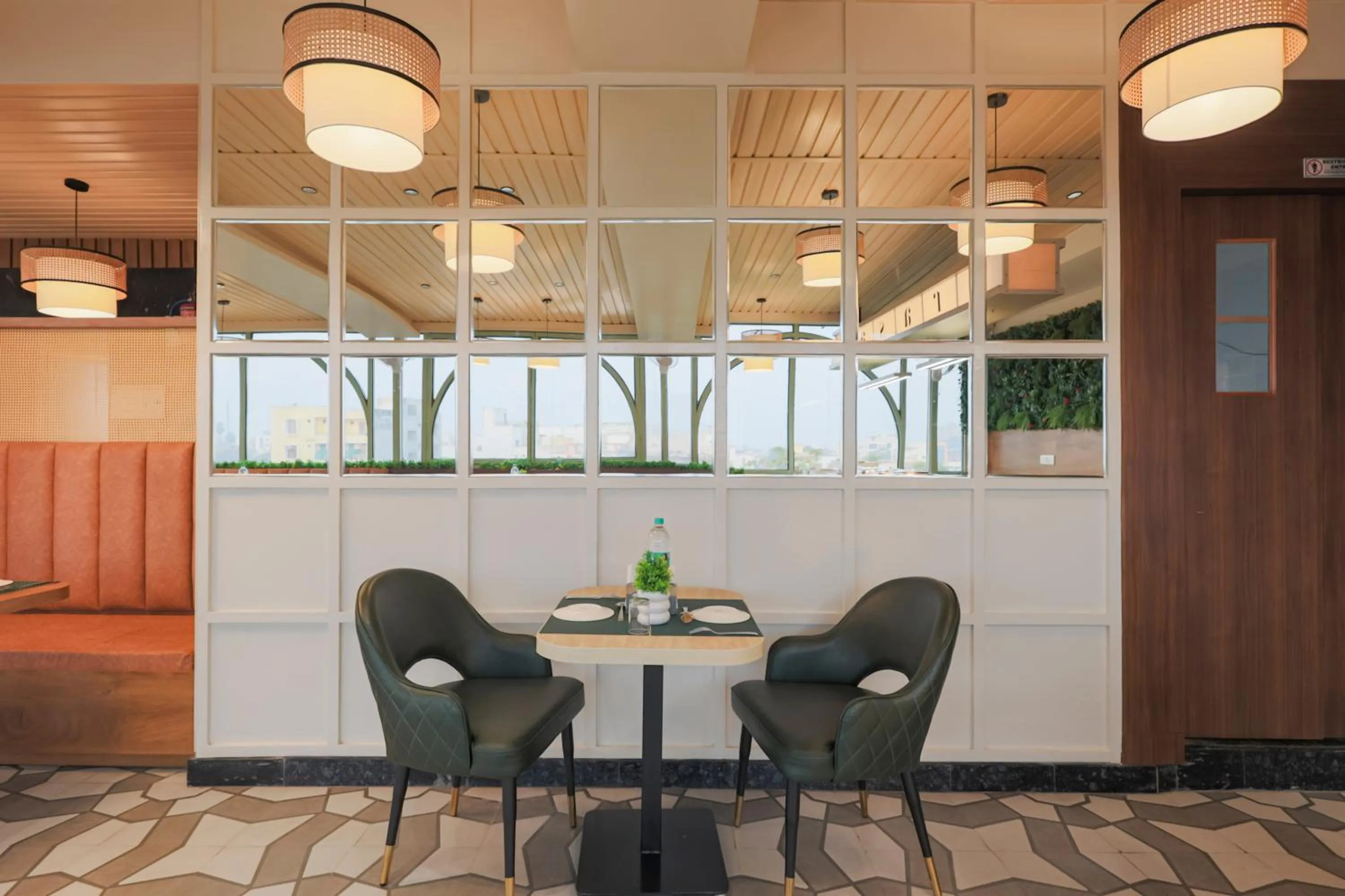 Restaurant/places to eat in The Triana