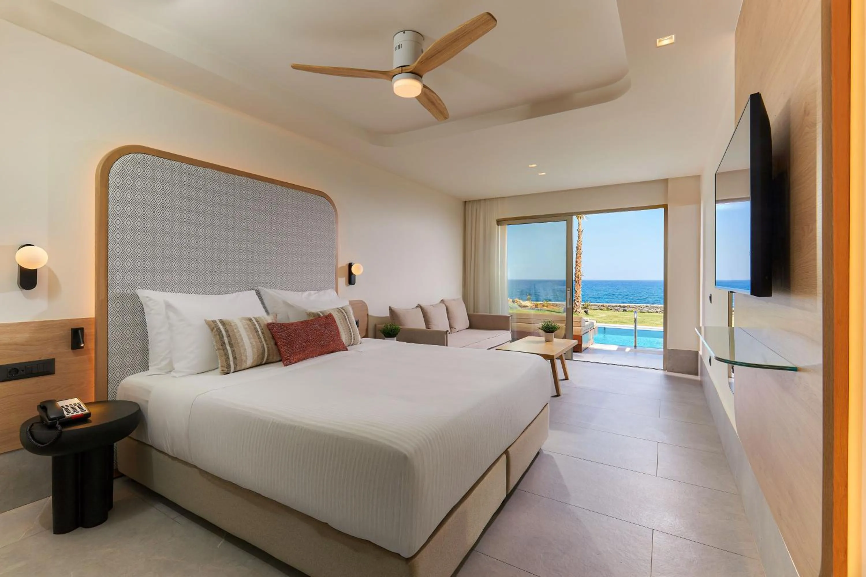 Communal lounge/ TV room, Bed in Enorme Santanna Island