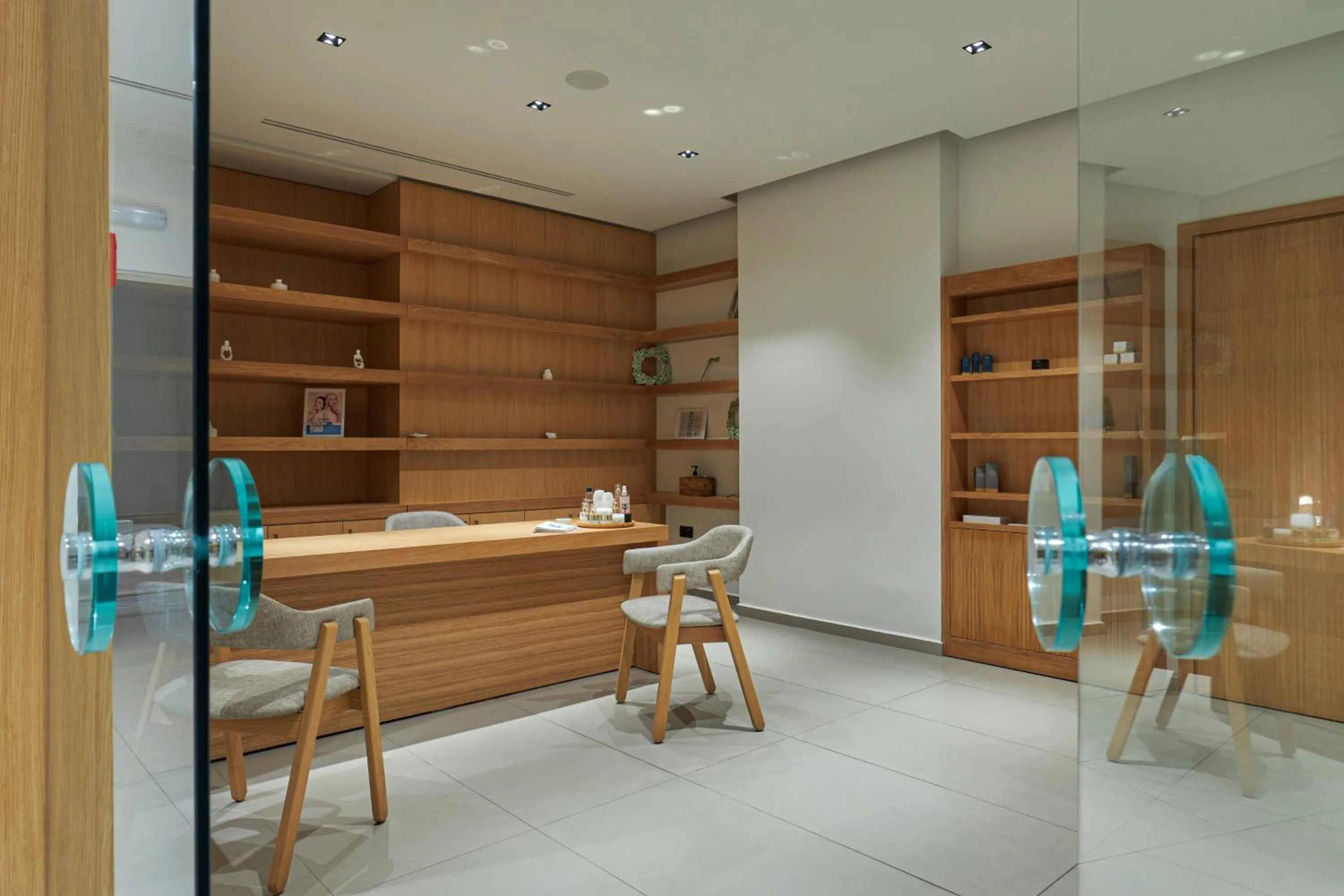 Spa and wellness centre/facilities in Enorme Santanna Island