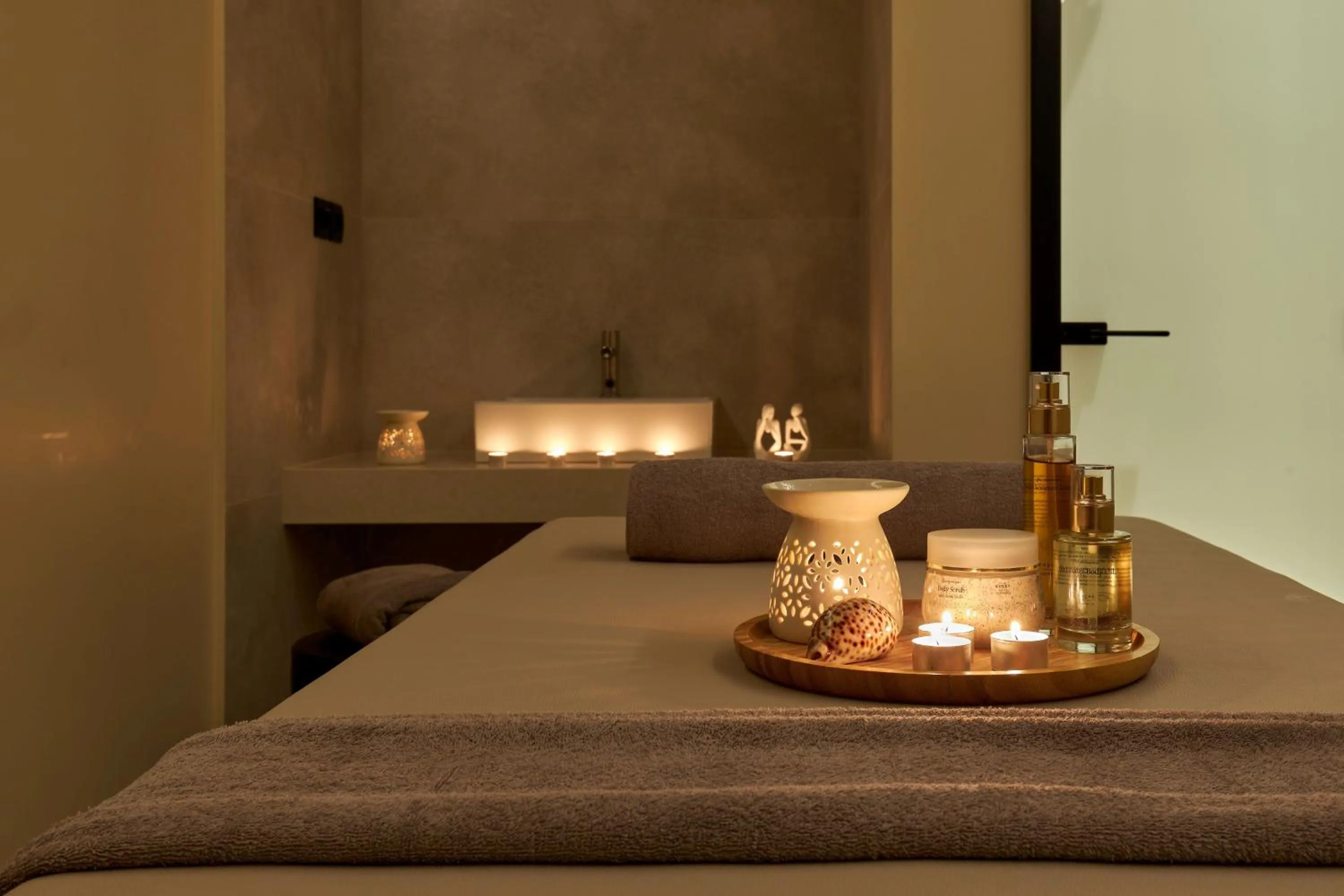 Spa and wellness centre/facilities in Enorme Santanna Island