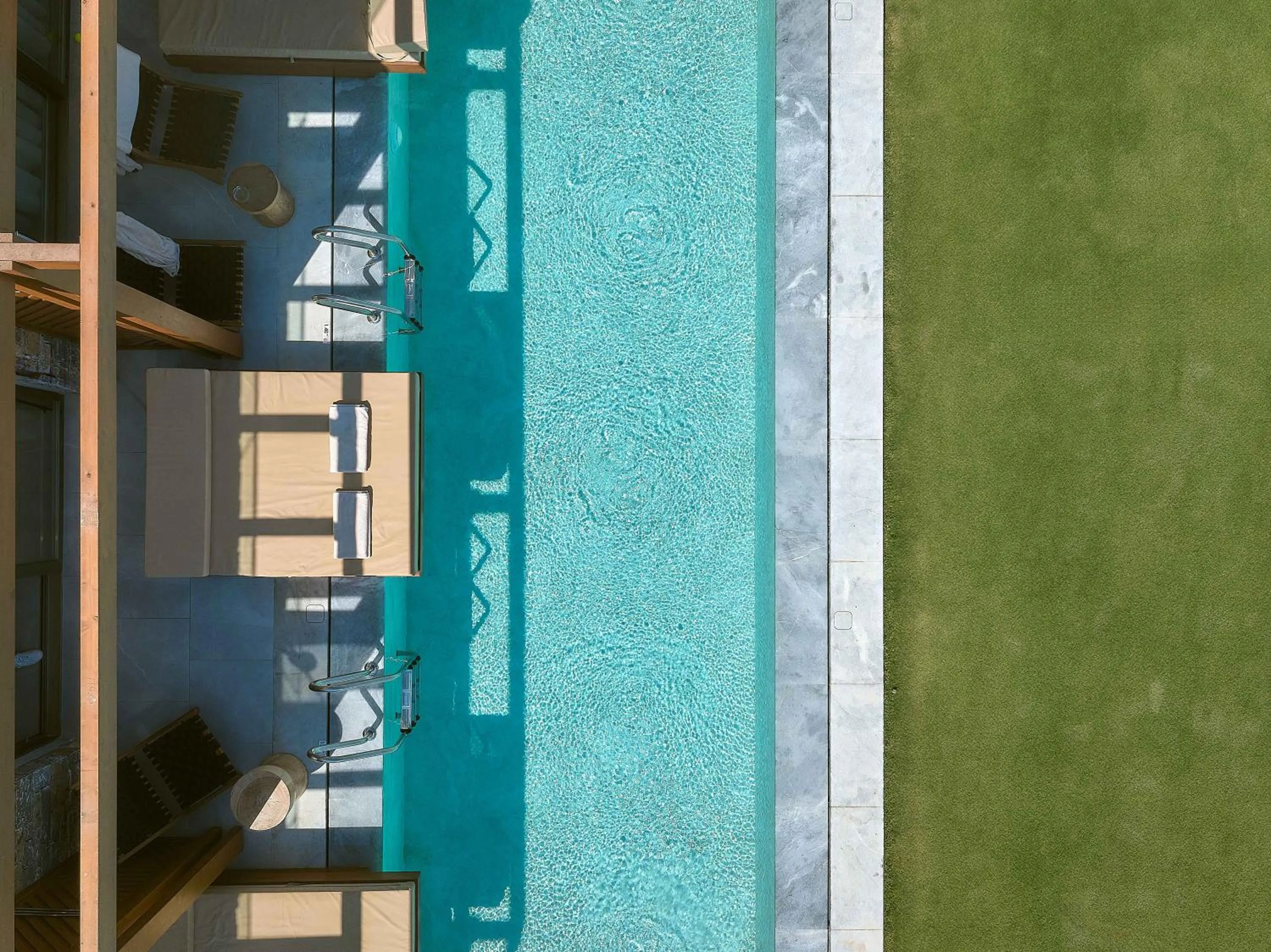 Swimming pool in Enorme Santanna Island
