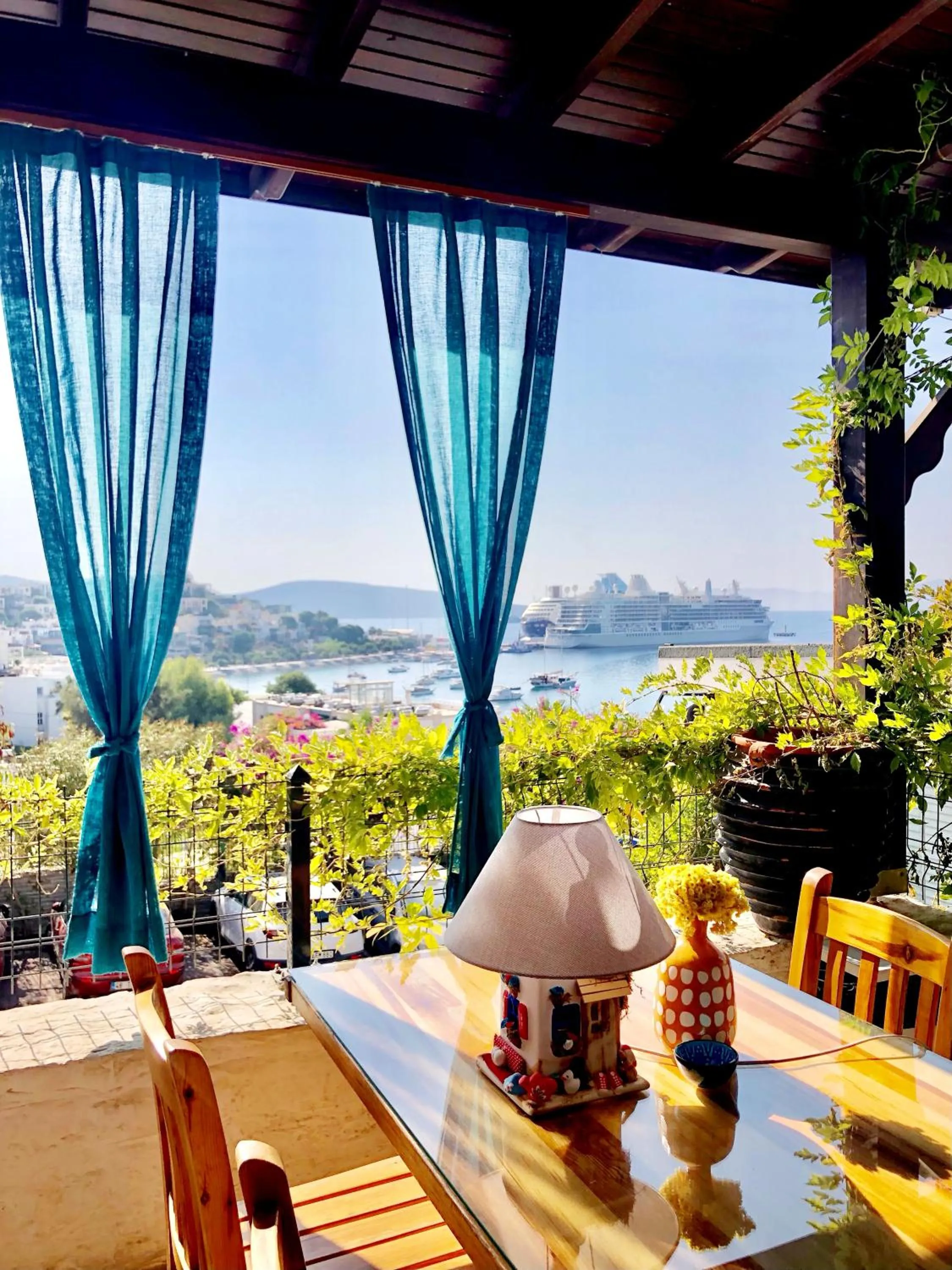 Patio in Kumbahçe Fethiye Hanım Pansiyon BODRUM