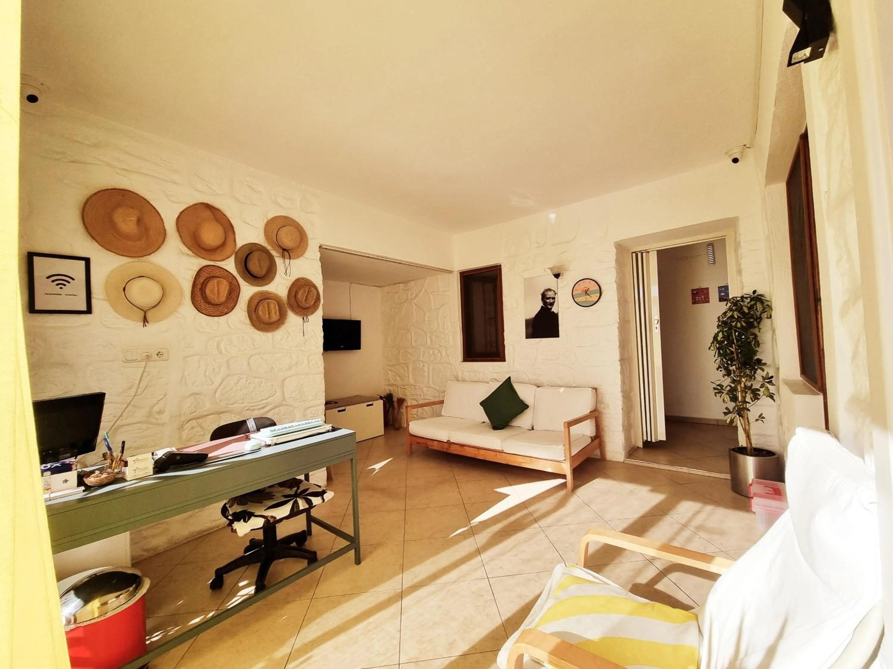 Lobby or reception in Kumbahçe Fethiye Hanım Pansiyon BODRUM