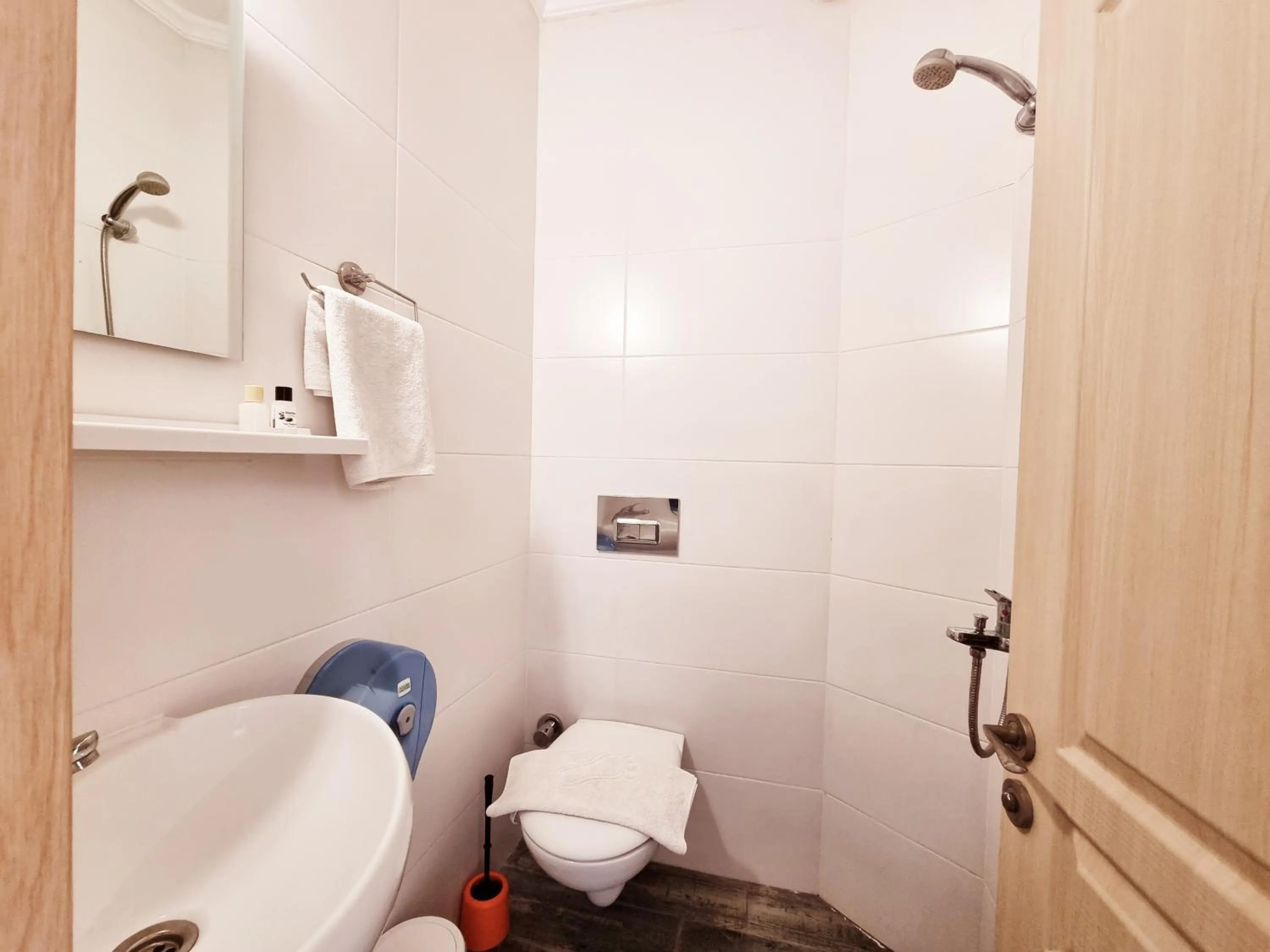 Bathroom in Kumbahçe Fethiye Hanım Pansiyon BODRUM