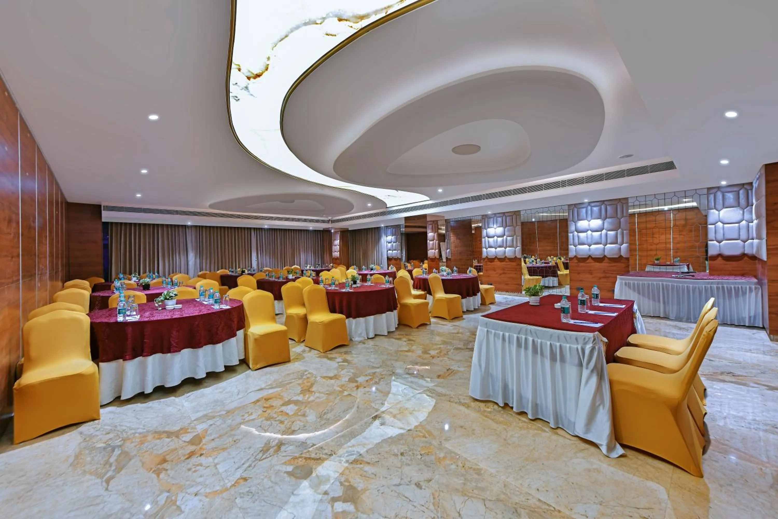 Banquet/Function facilities in The Fern Residency Ajmer