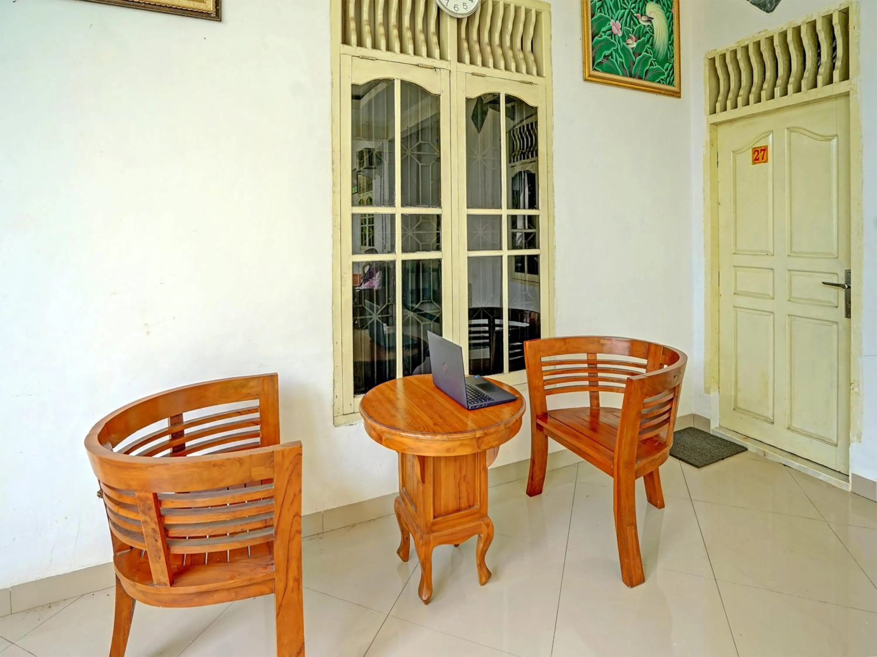 Lobby or reception in Hotel O Wisma Aluh AmbakNearPantai batu lima Asbullah tmbngn