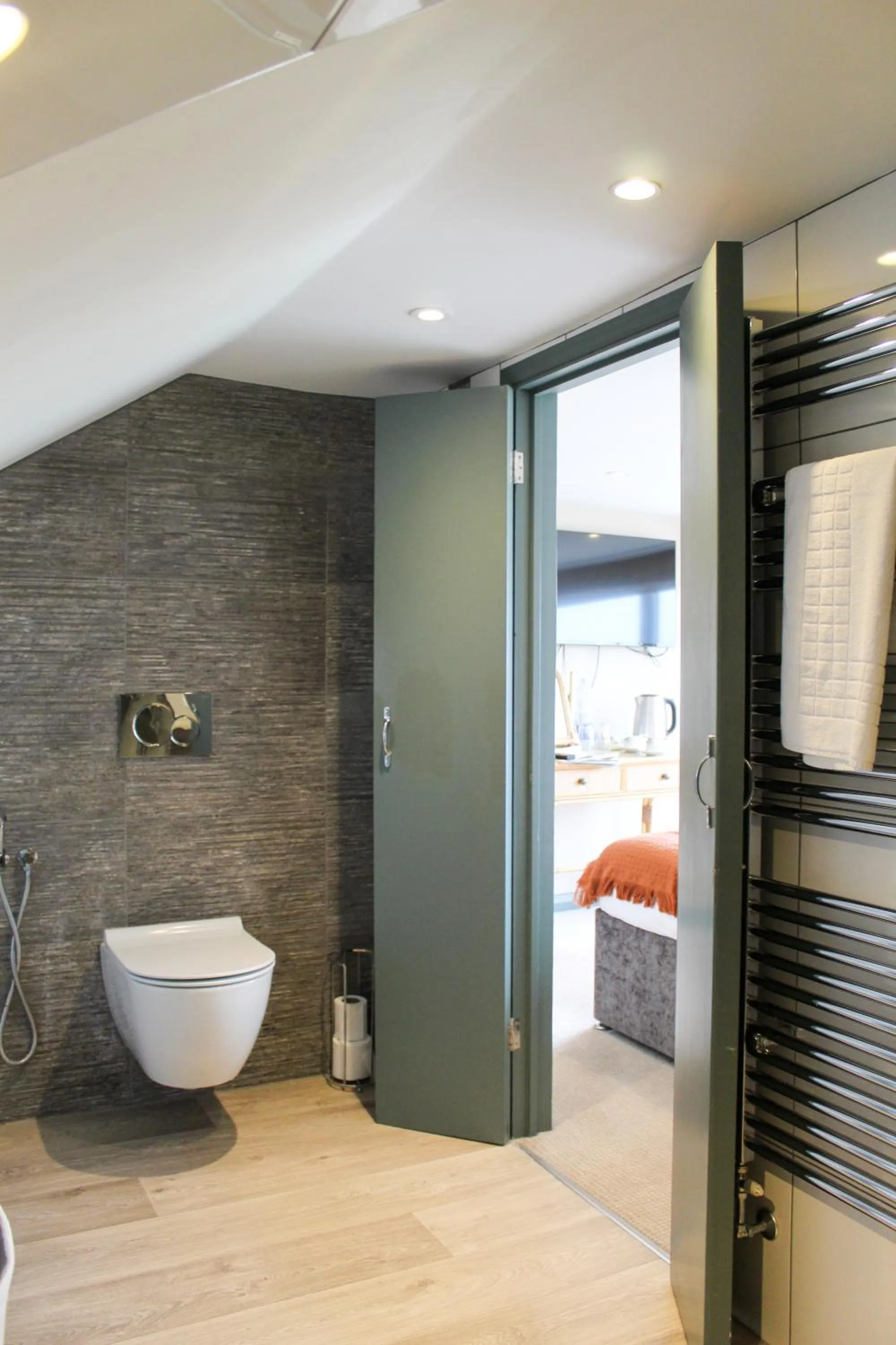 The Crescent Turner Hotel