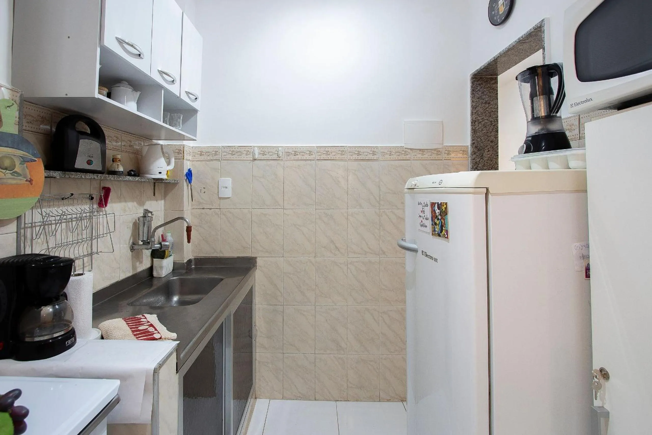 Kitchen or kitchenette in Copacabana Refúgio na Beira da Praia