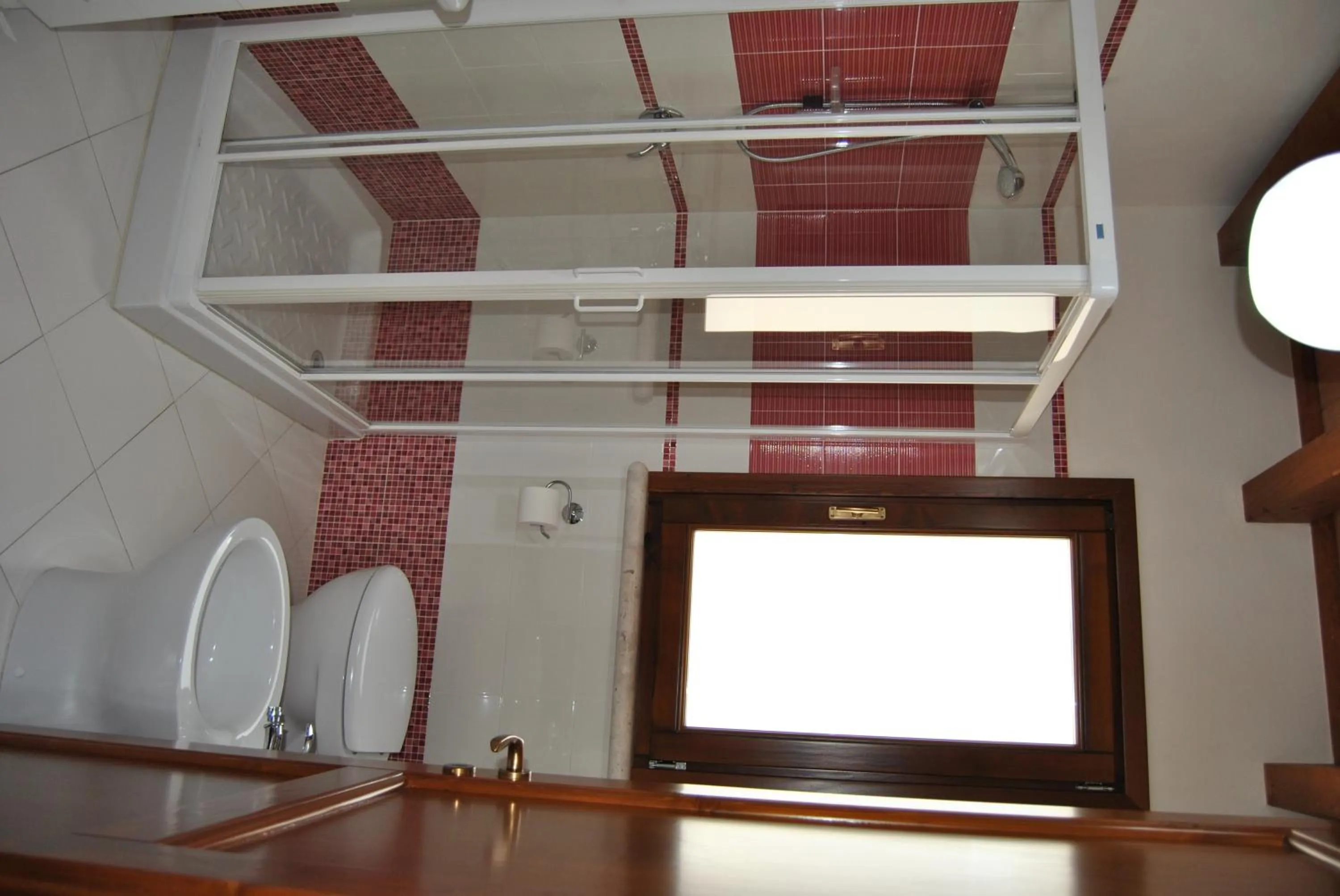 Shower in I Giardini di Elencosta