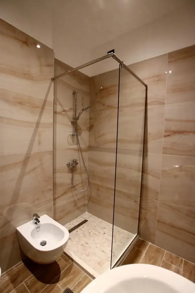 Shower in Aurelis Hotel Shower in Aurelis Hotel