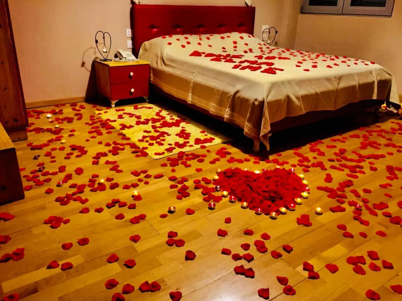 Photo of the whole room, Bed in Aurelis Hotel