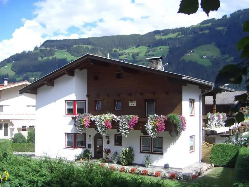 Property building in Gästehaus Geisler