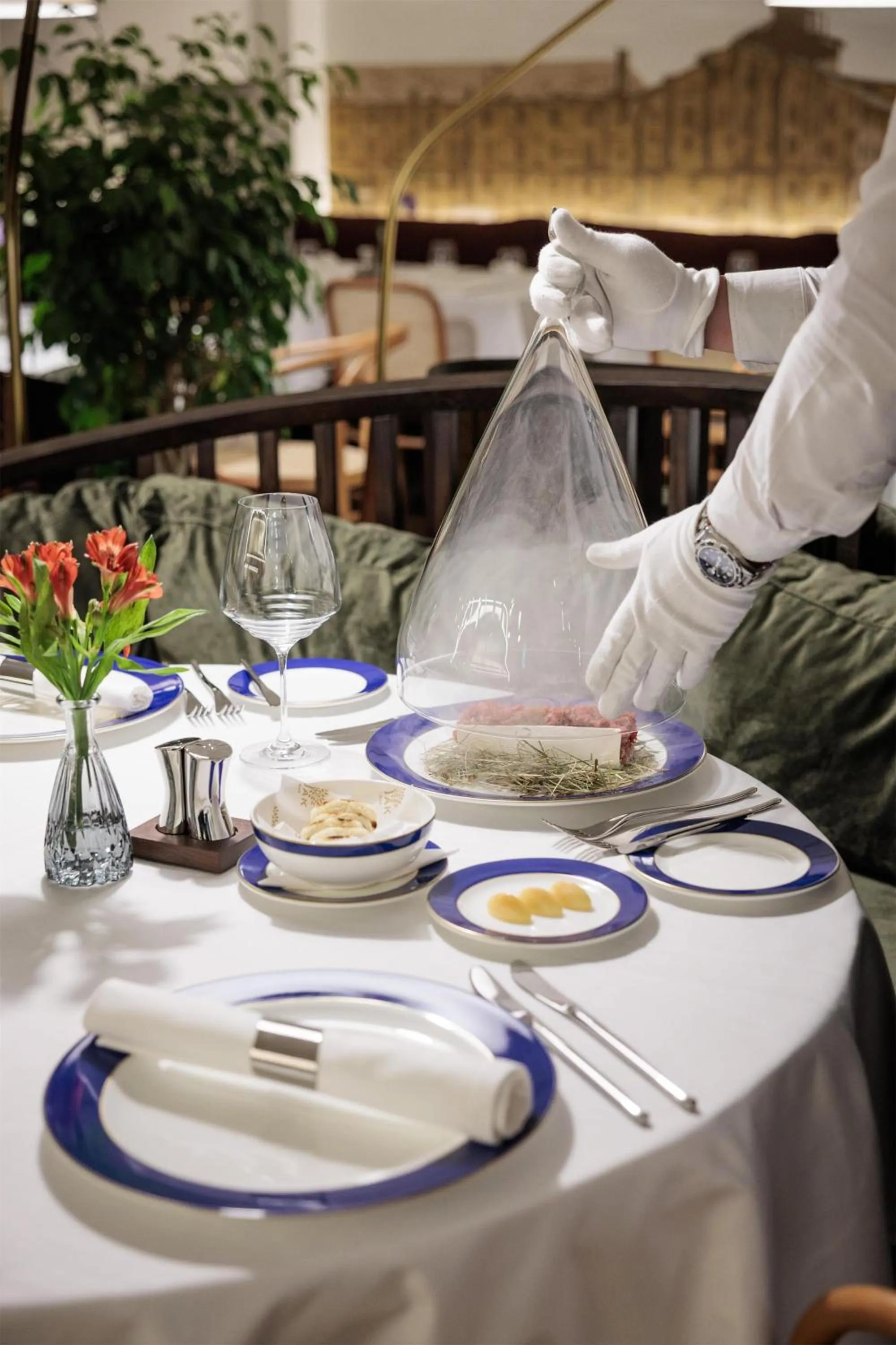 Restaurant/places to eat in Radisson Collection Hotel, Old Mill Belgrade