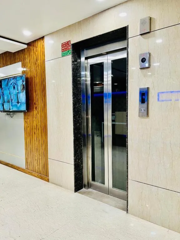 elevator in Hotel Apple Inn & Suites, New Delhi