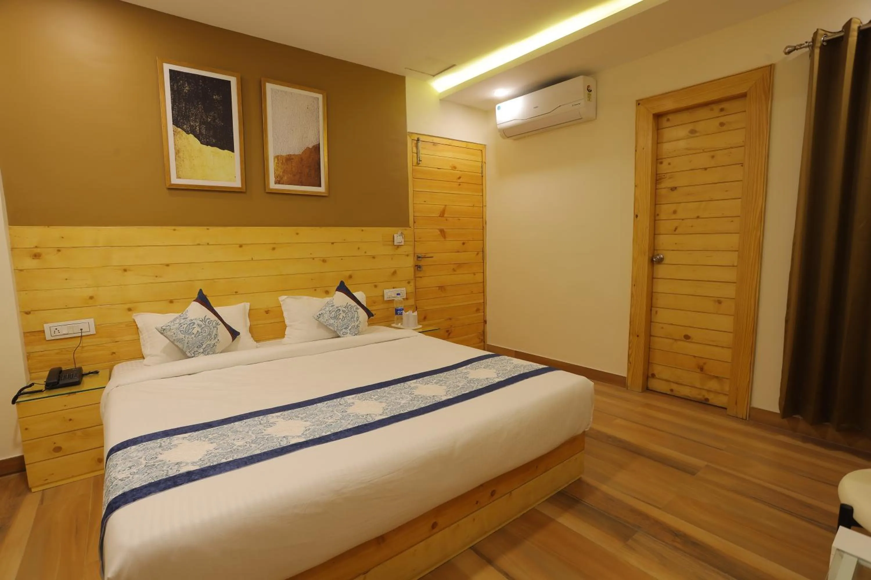 Bed in The Grand Uddhav- a boutique hotel