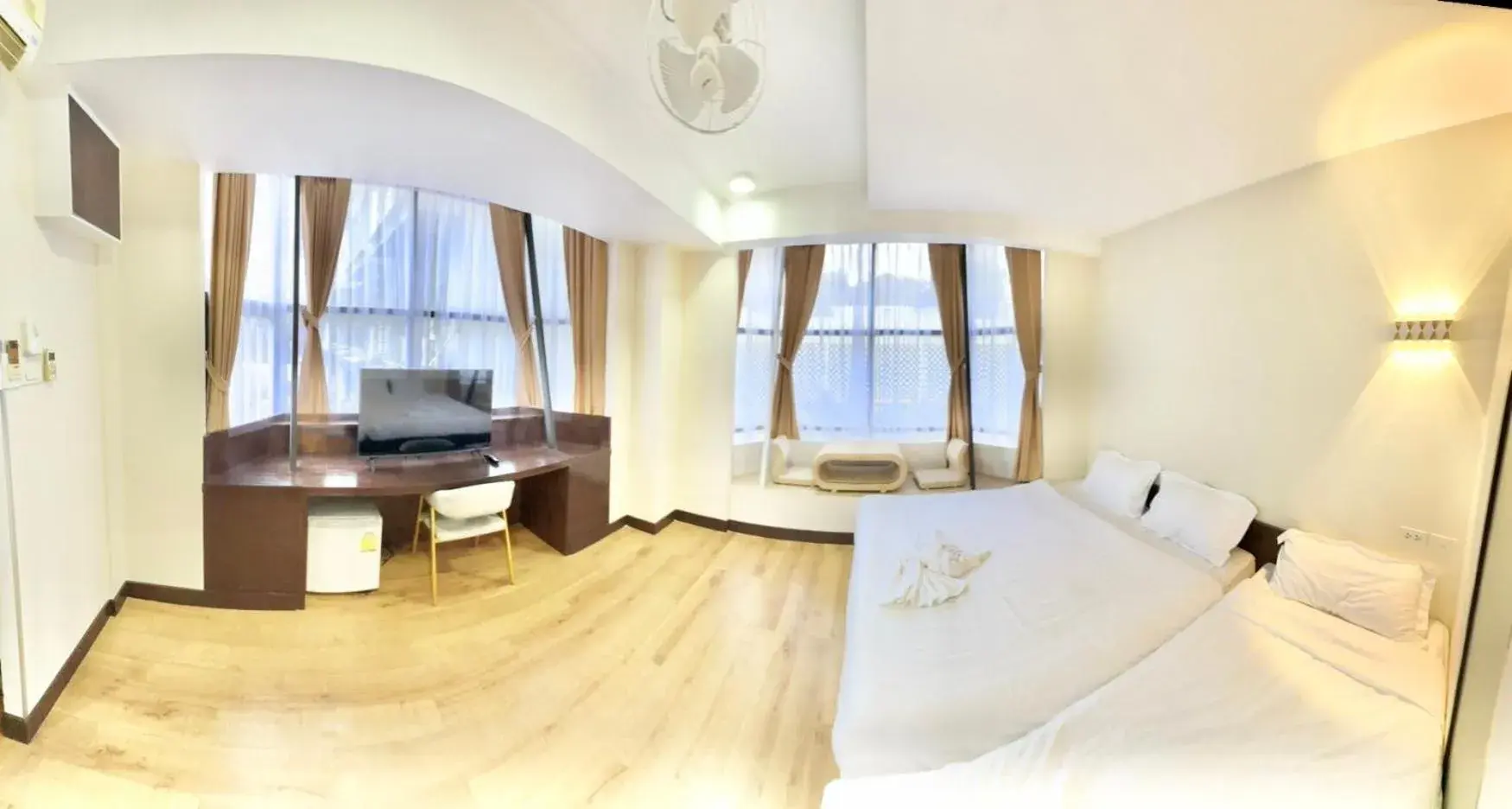 Photo of the whole room, Bed in ABC SO Hotel Bangkok Photo of the whole room, Bed in ABC SO Hotel Bangkok