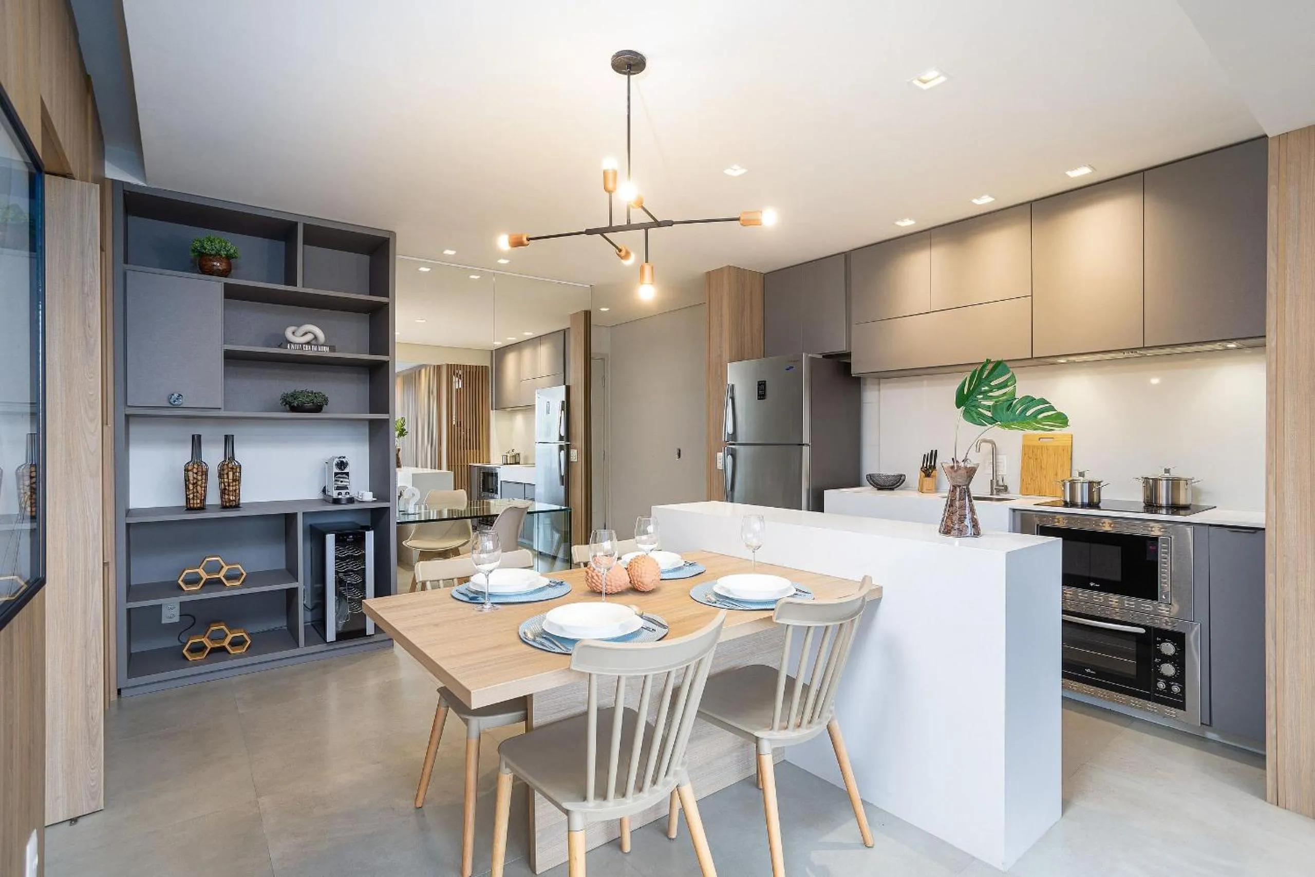 Kitchen or kitchenette in One Eleven Home And Work By Helbor