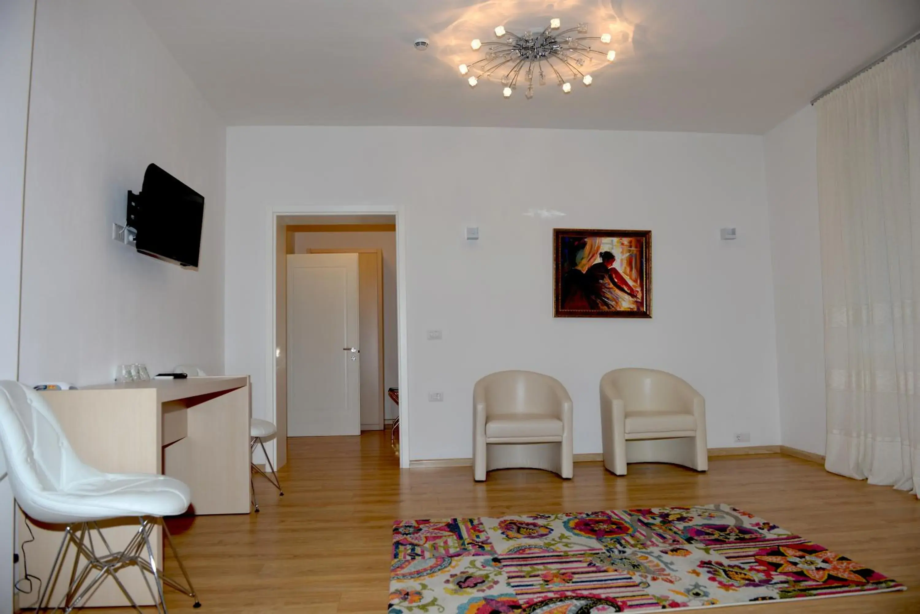 Deluxe Single Room - single occupancy in Grand White City Hotel Deluxe Single Room - single occupancy in Grand White City Hotel