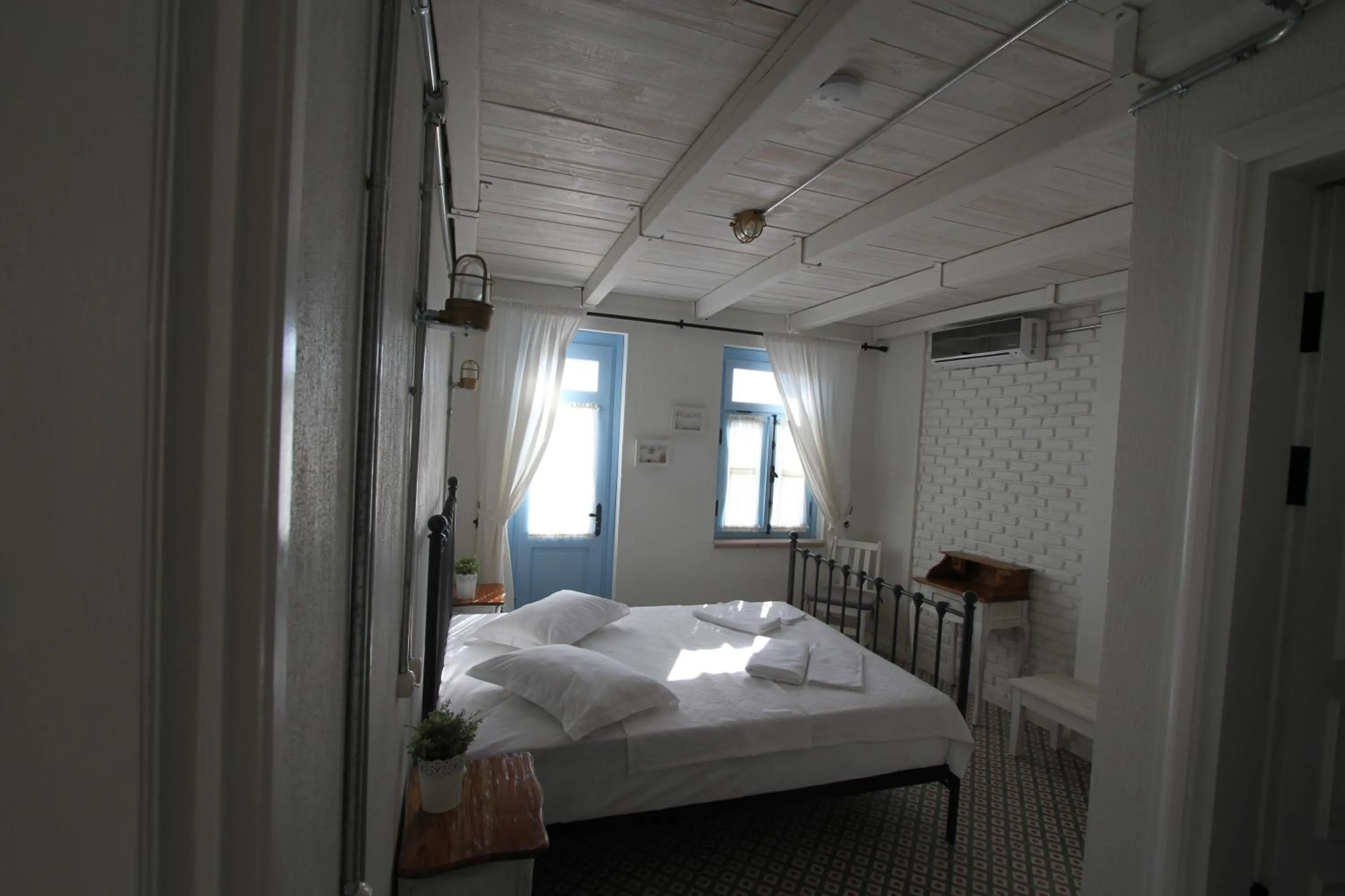 Balcony/Terrace, Bed in Cesmeli Han