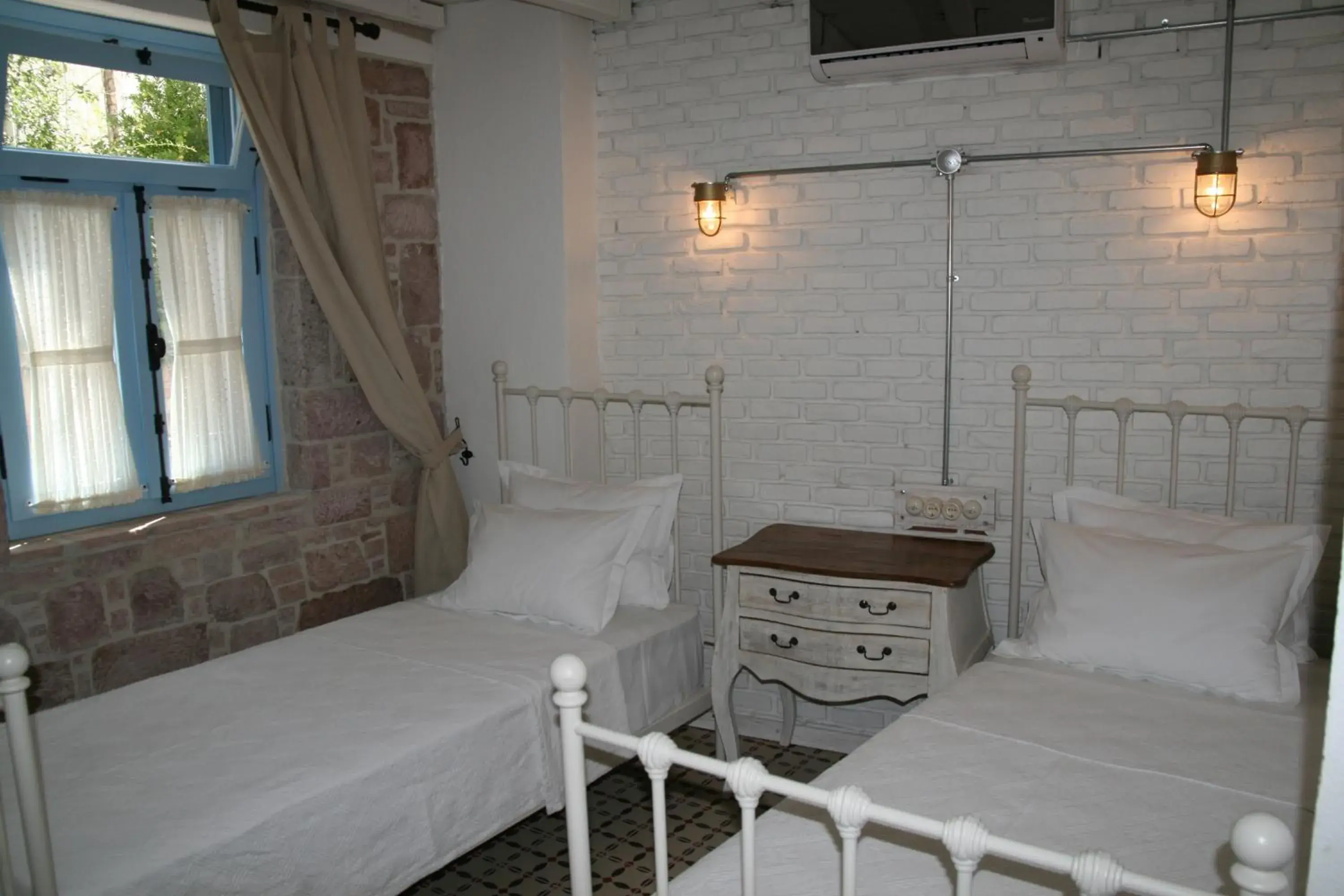 Standard Twin Room in Cesmeli Han Standard Twin Room in Cesmeli Han