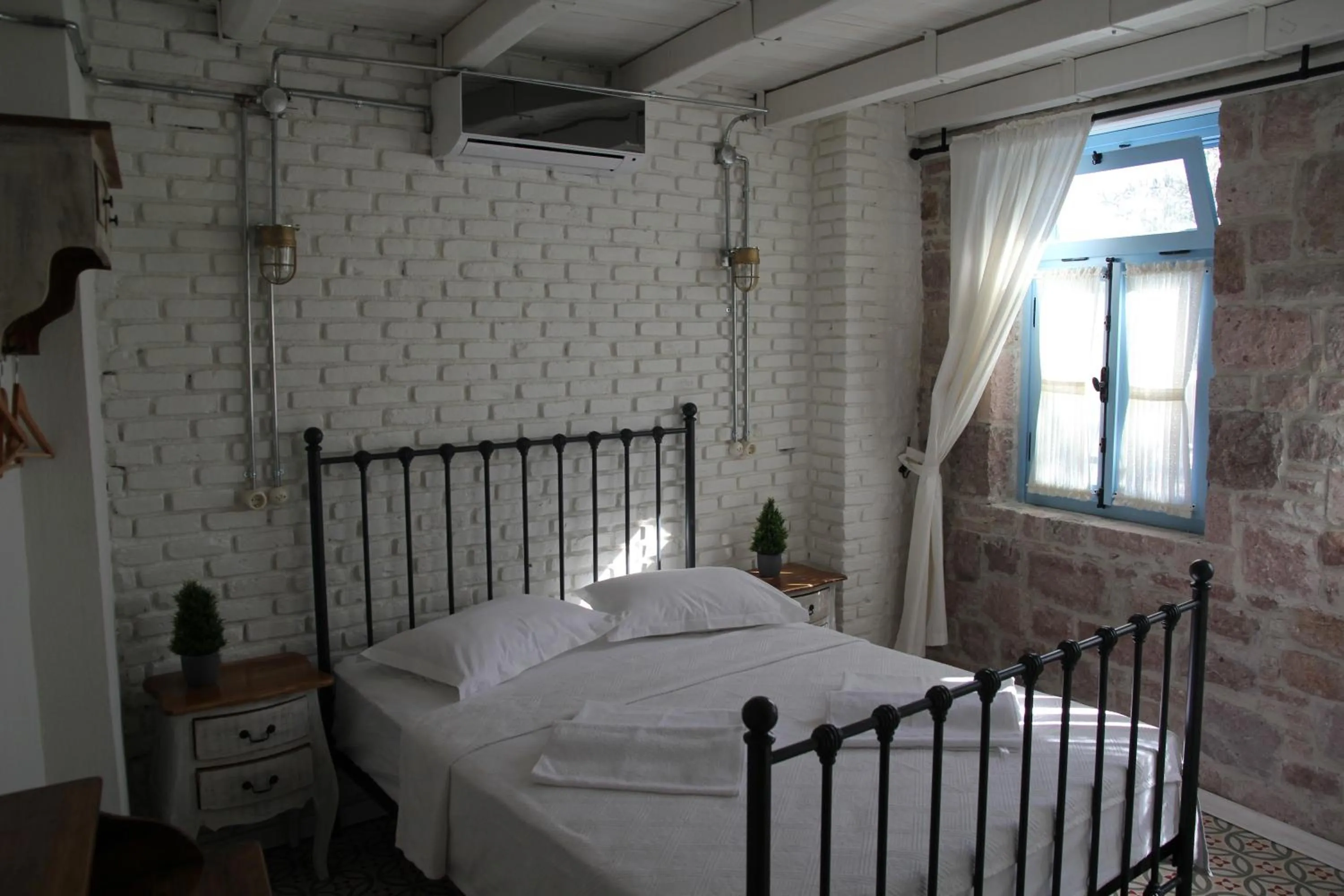 Bed in Cesmeli Han
