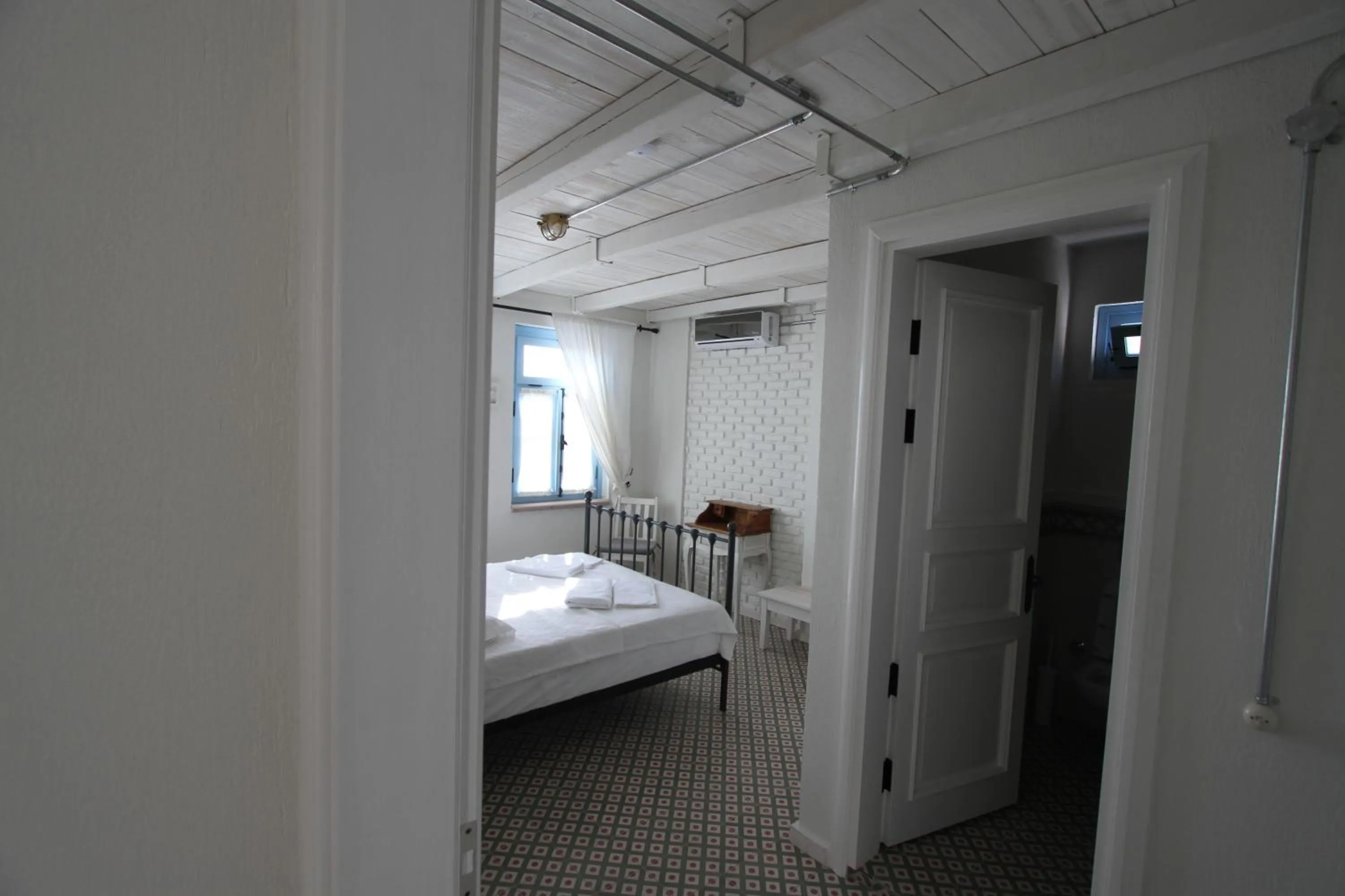 Nearby landmark, Bed in Cesmeli Han