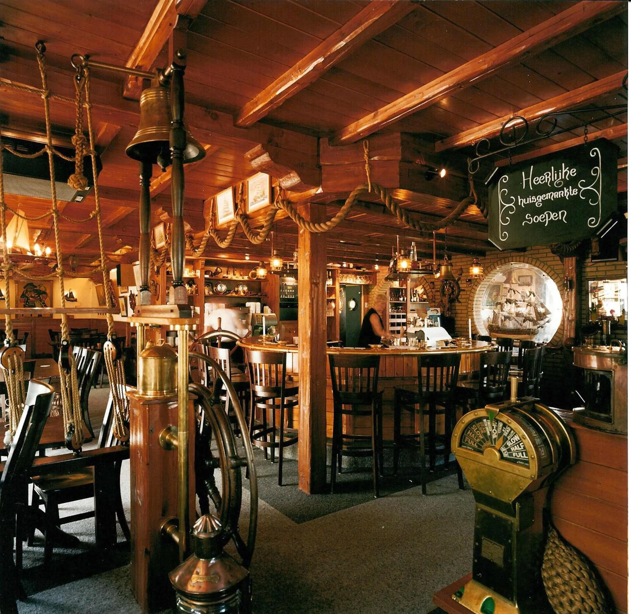 Restaurant/places to eat in Hotel Restaurant de Boekanier