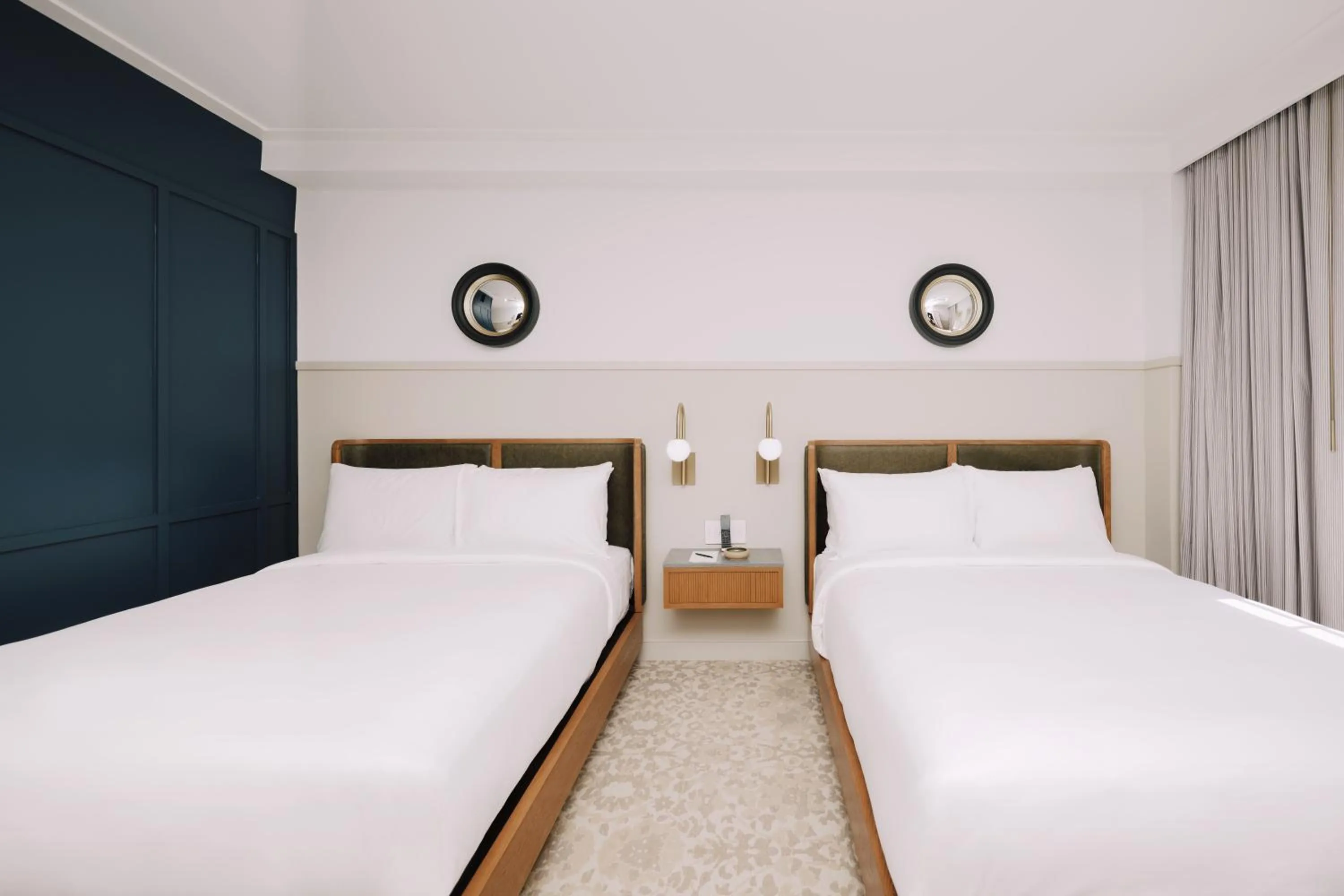 Bedroom, Bed in Hotel Heron Old Town Alexandria