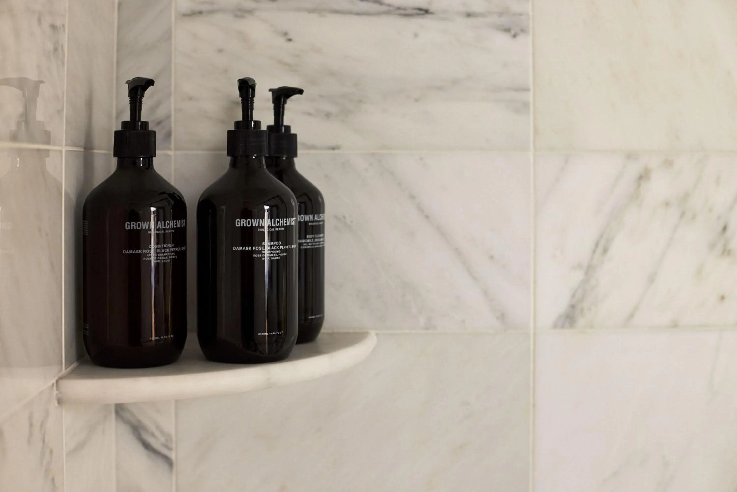 Bathroom in Hotel Heron Old Town Alexandria