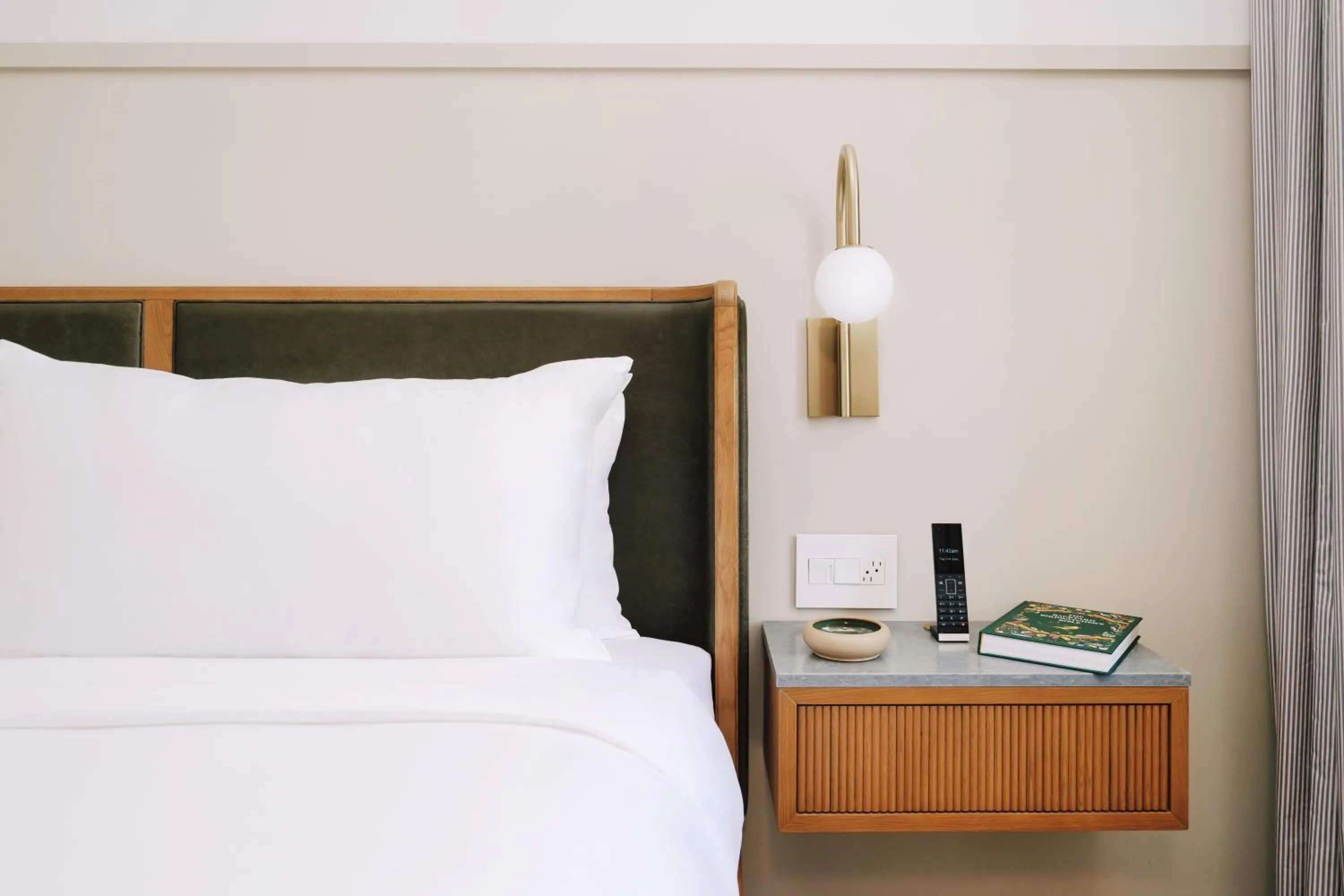 Bedroom, Bed in Hotel Heron Old Town Alexandria