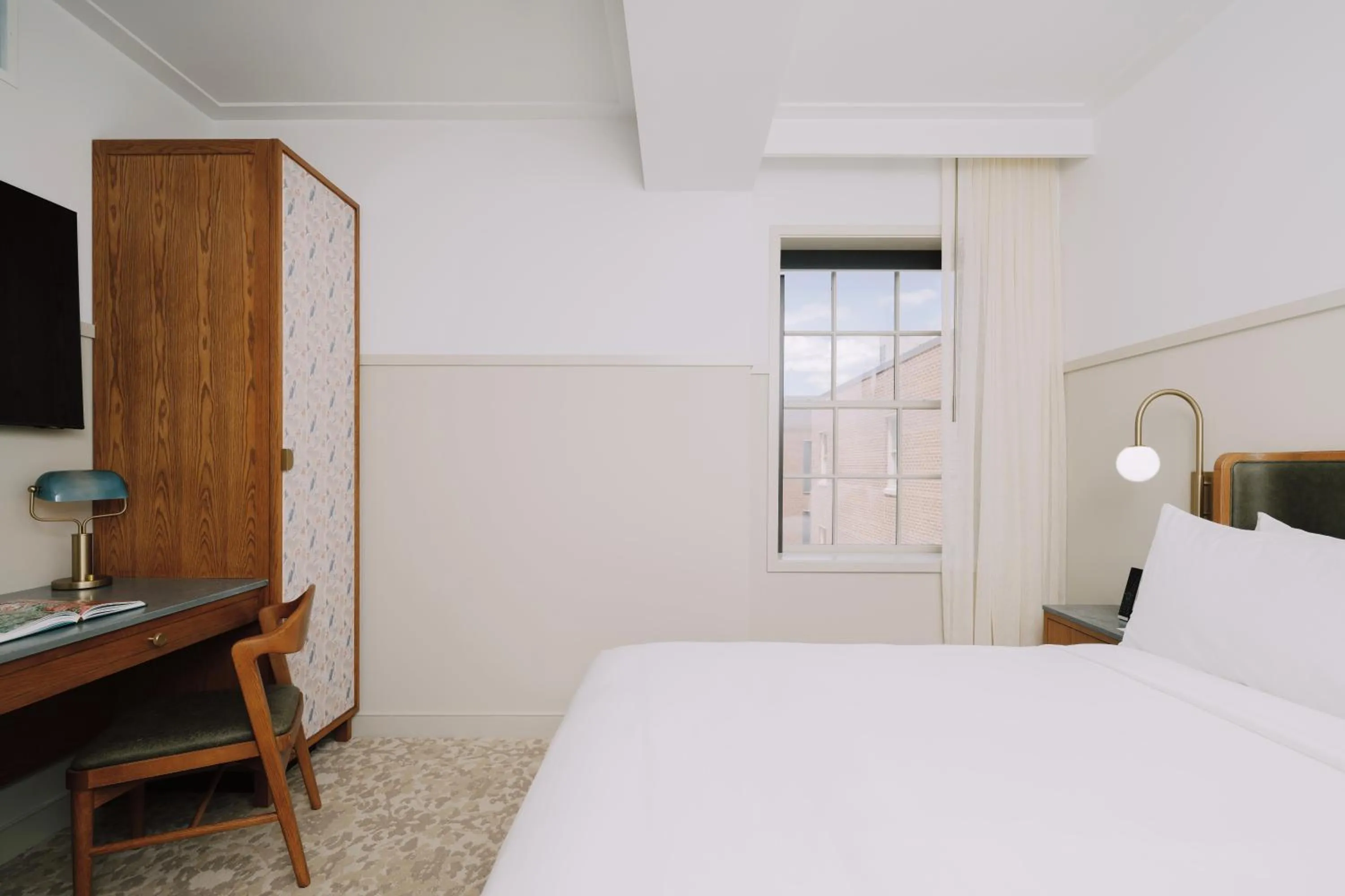 Bedroom, Bed in Hotel Heron Old Town Alexandria