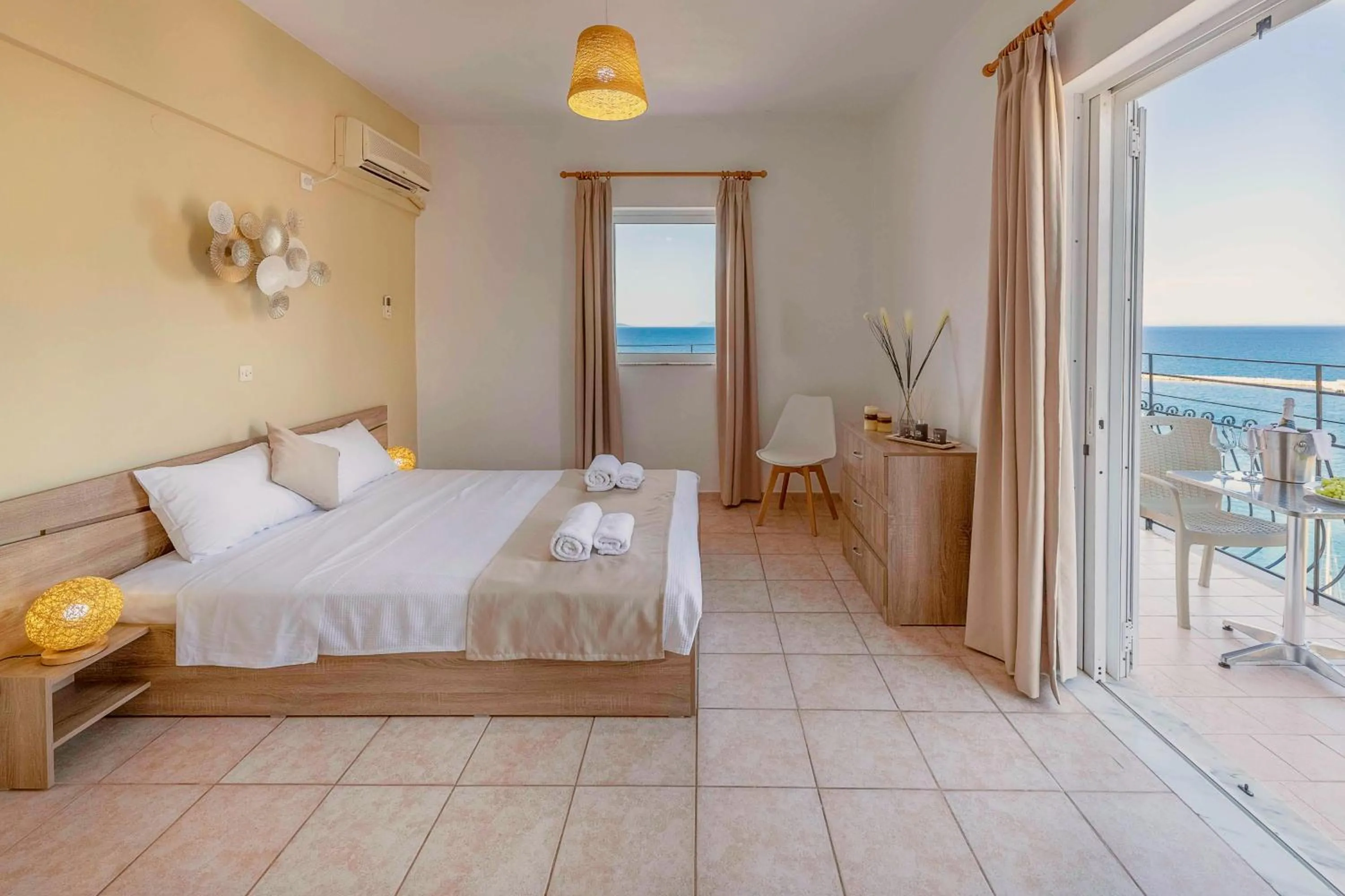 Bedroom, Bed in Faro Del Porto