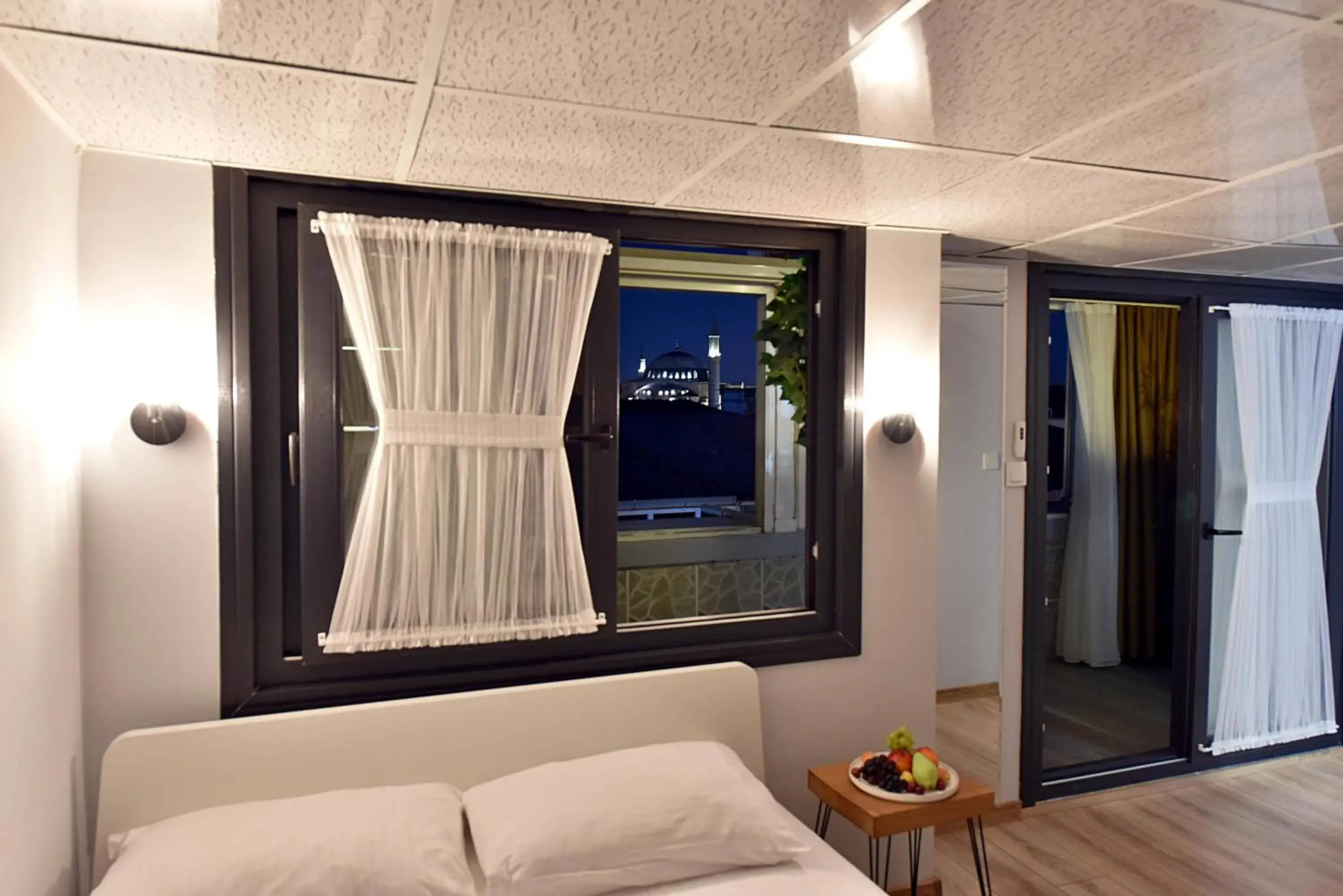 Bed in Sunlife Oldcity Bed in Sunlife Oldcity