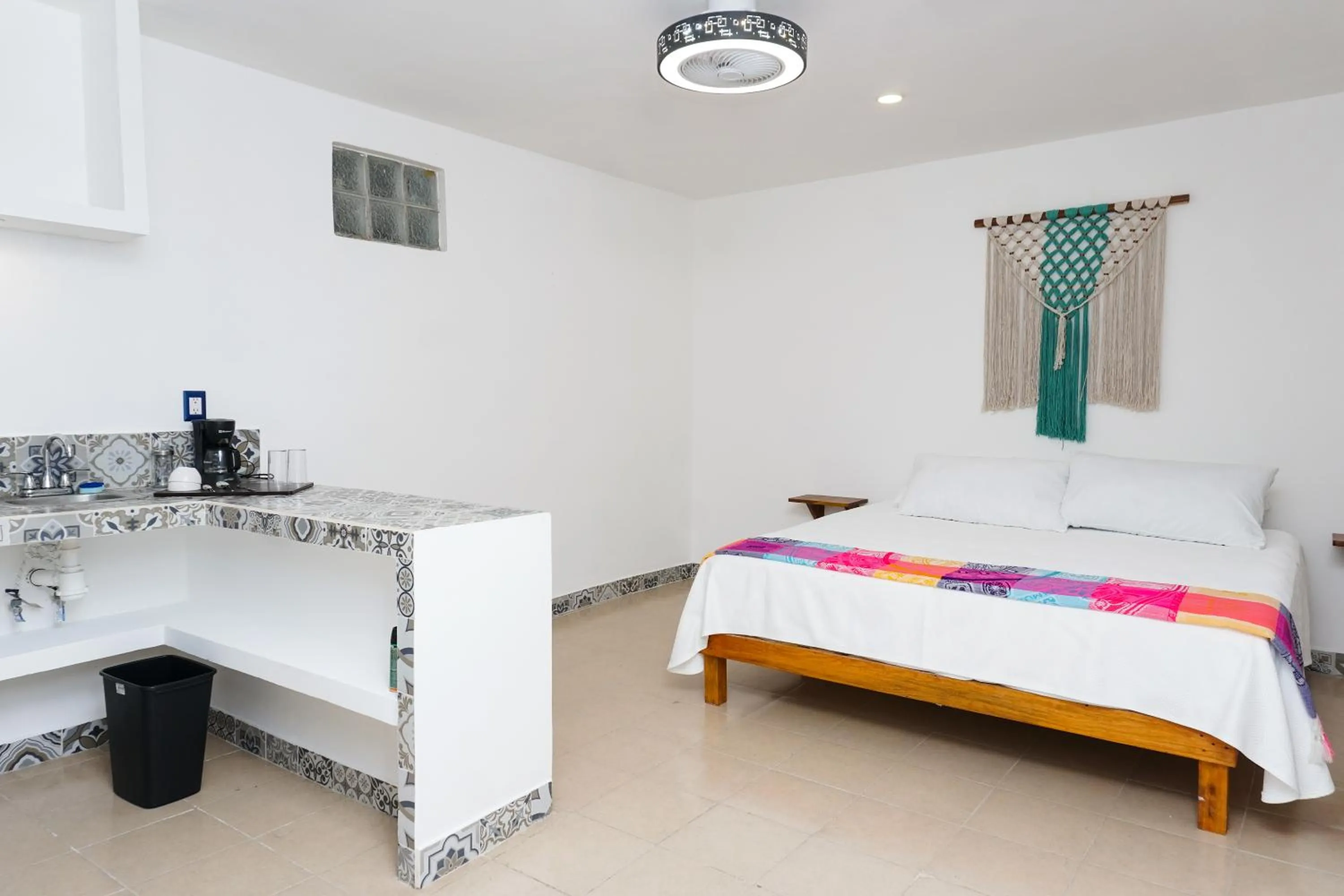 Photo of the whole room, Bed in Linda Vecindad Playa del Carmen