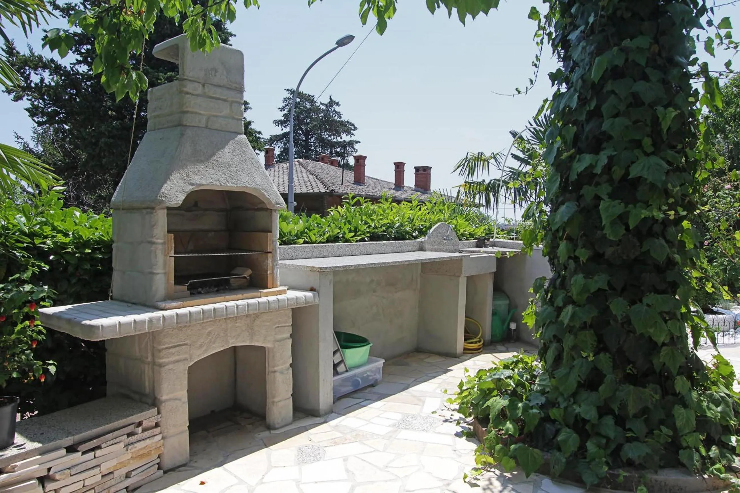 BBQ facilities in Guesthouse Villa Stanger