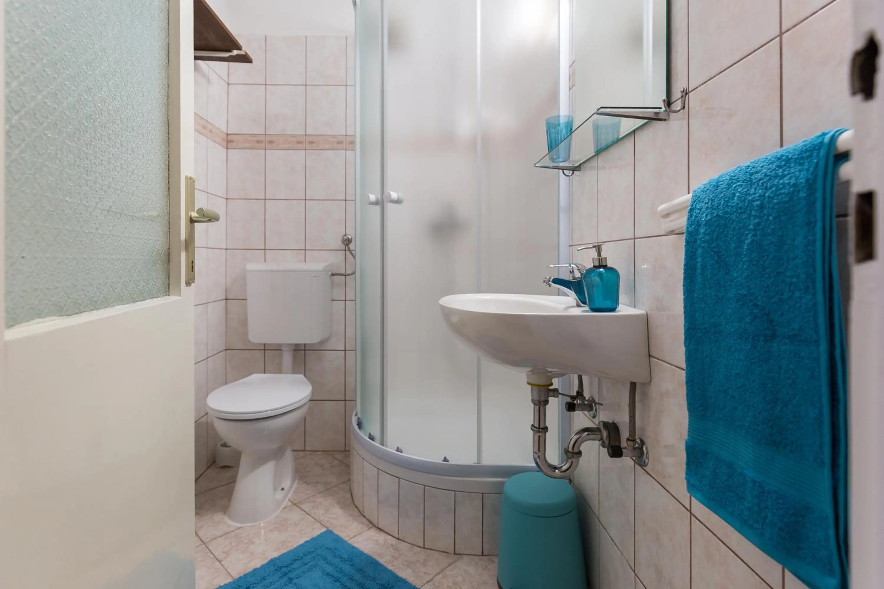 Shower in Apartment Skarica