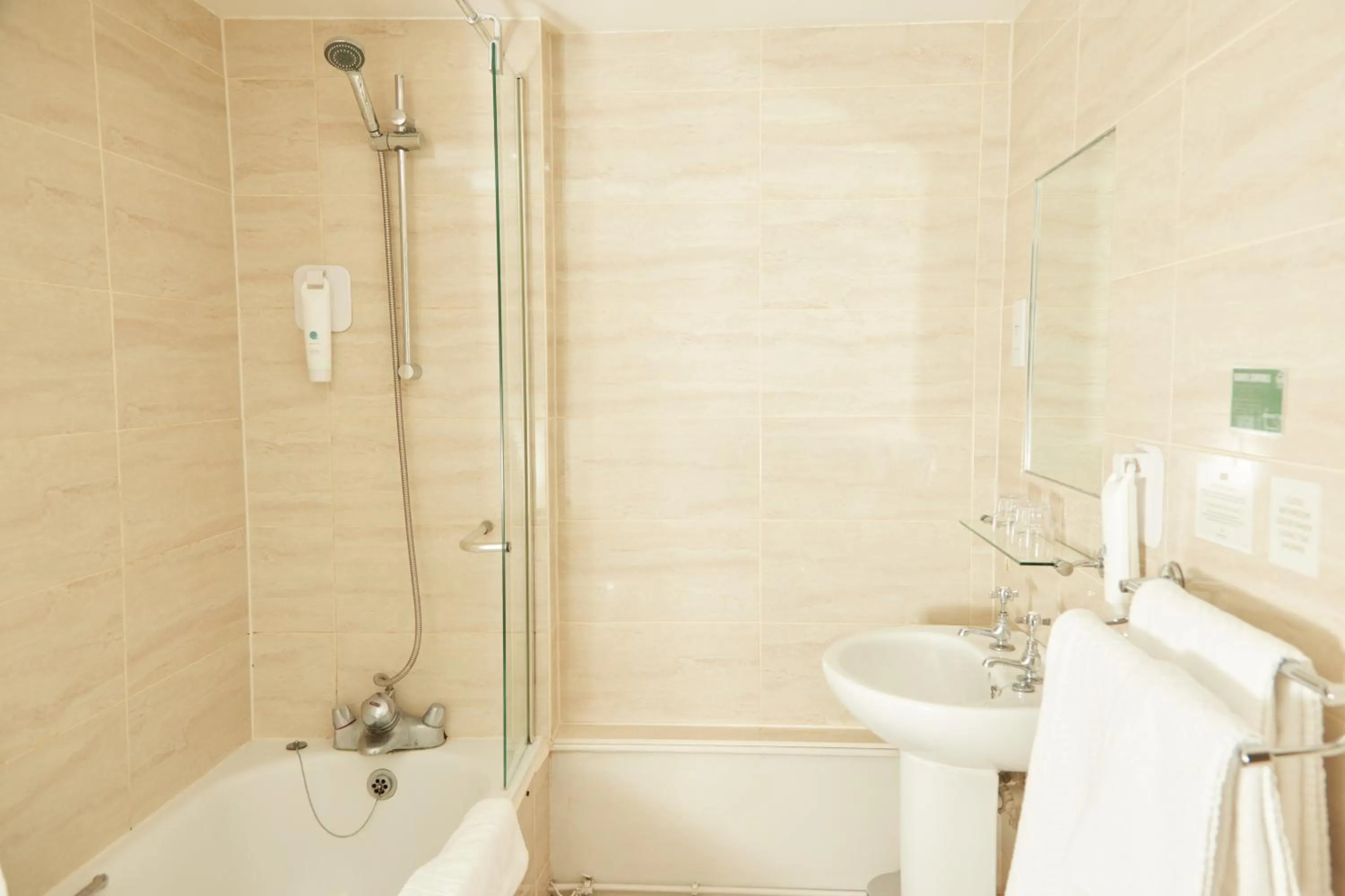 Bathroom in Lamb Hotel by Greene King Inns