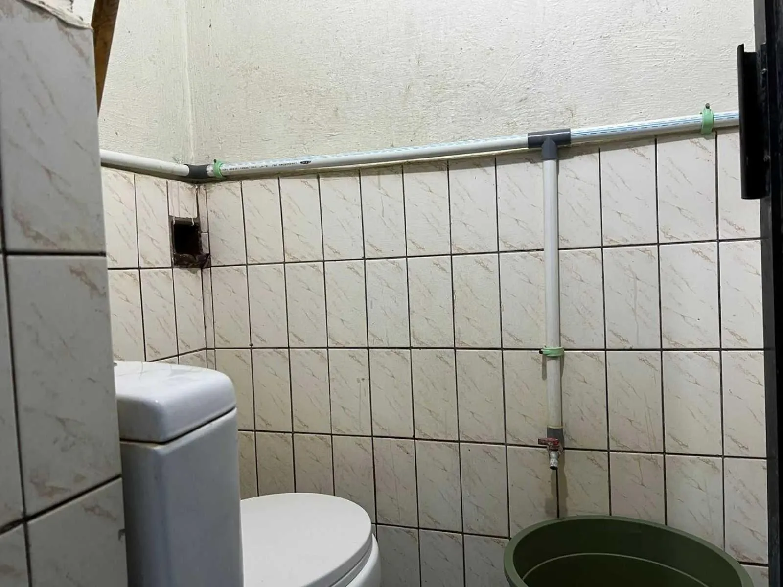 Bathroom in Hotel O Kost Gowa Near Gowa