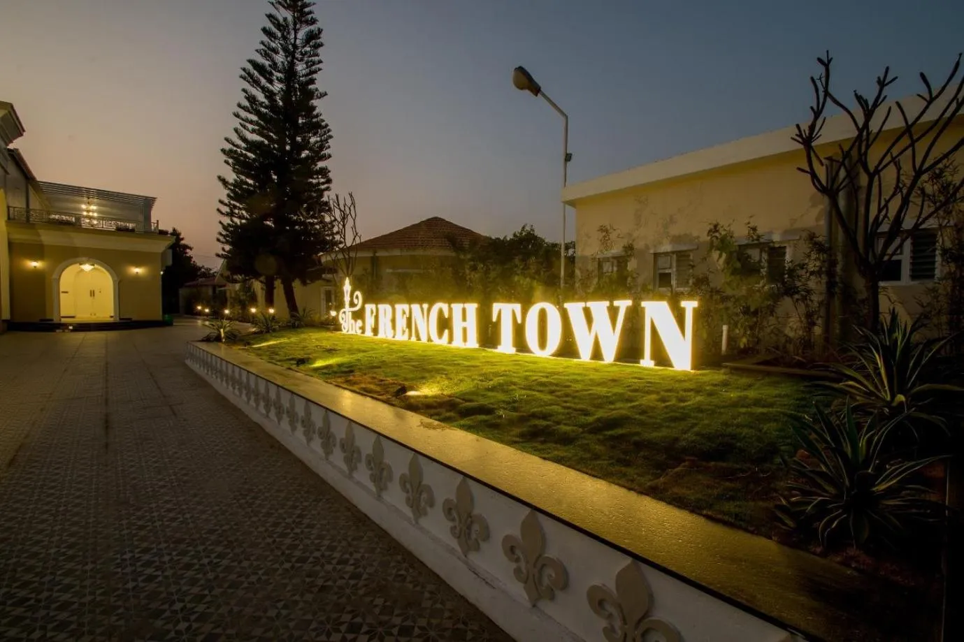 Property building in CSR Landmark Resorts