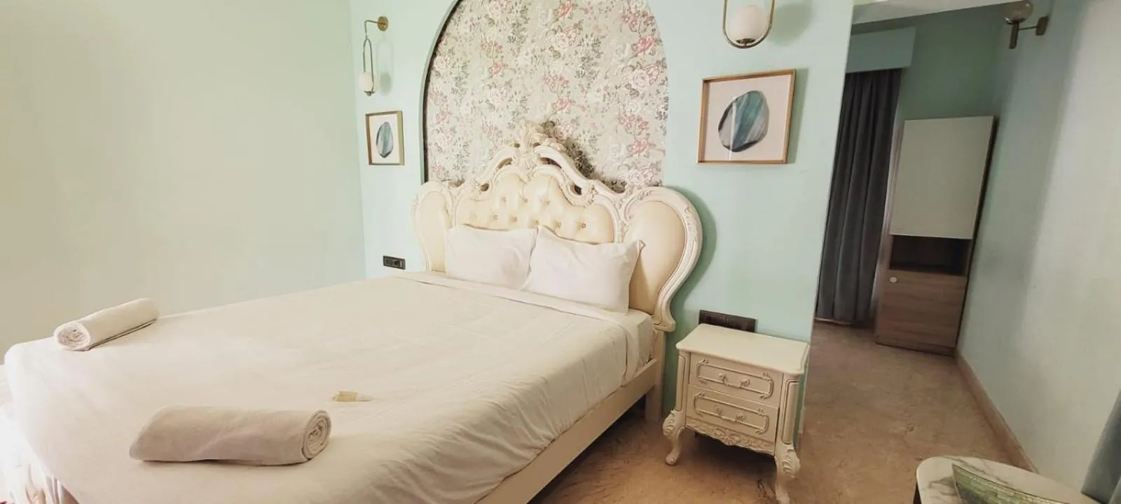 Photo of the whole room, Bed in CSR Landmark Resorts