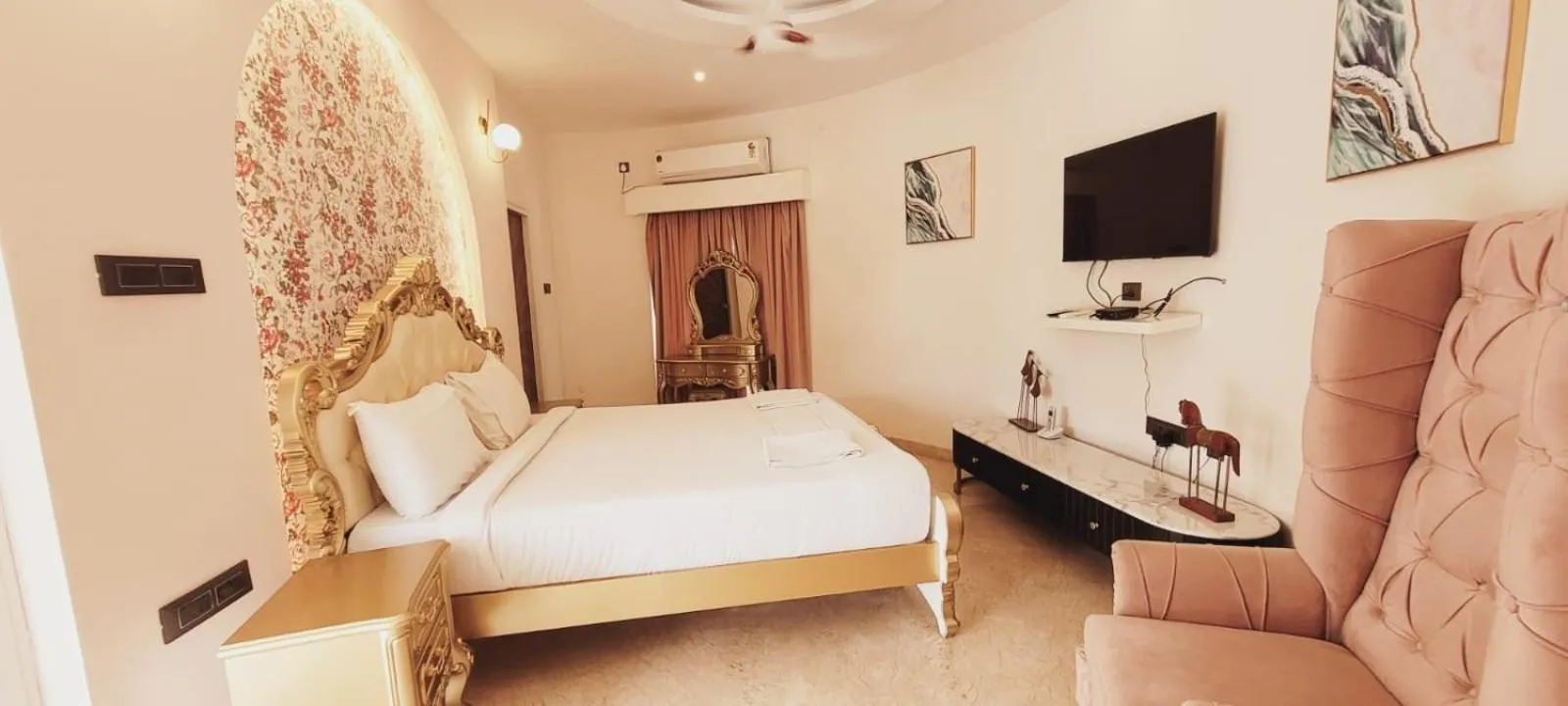 Bed in CSR Landmark Resorts