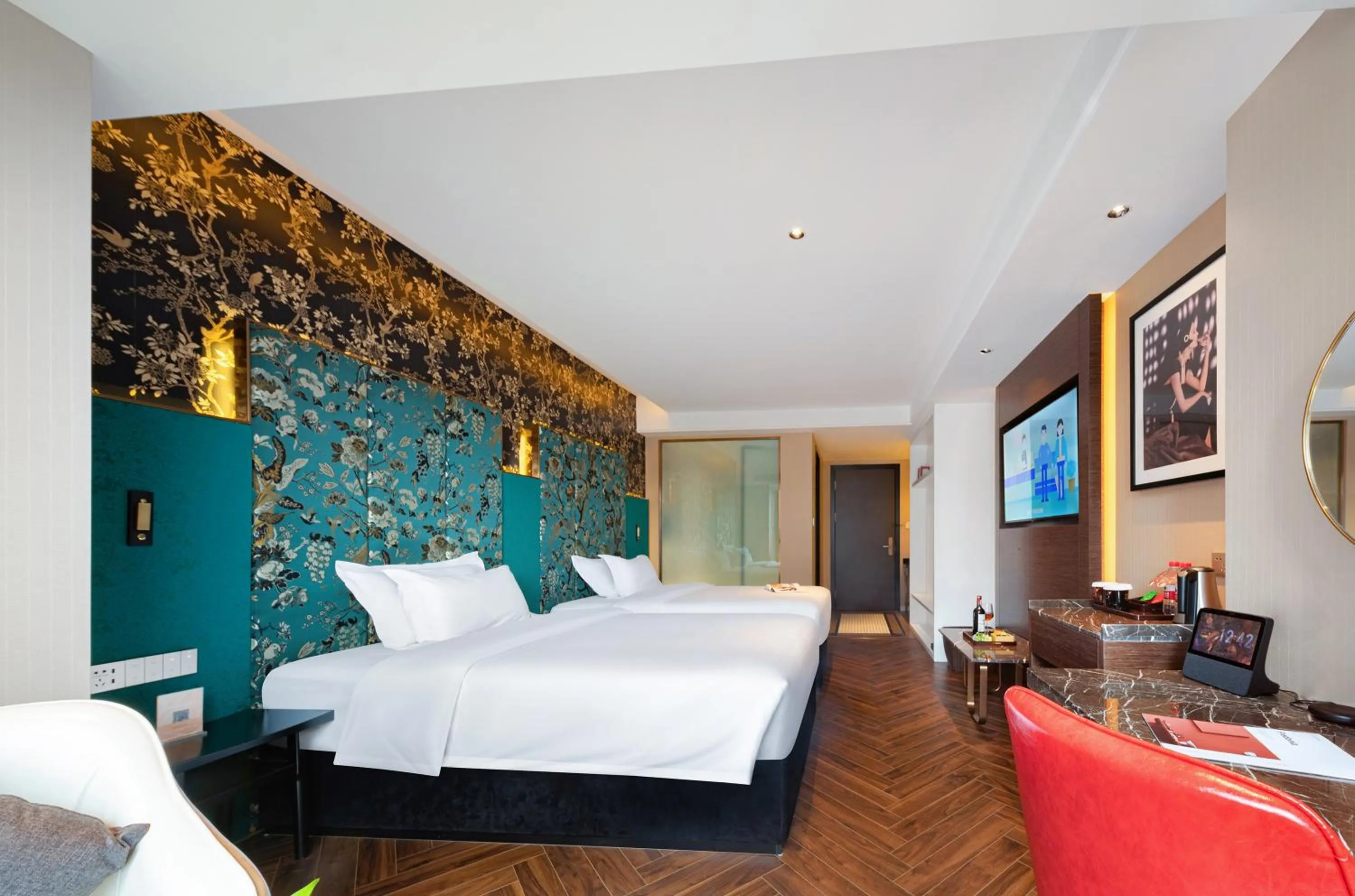 Deluxe Twin Room in Zhangjiajie Metropolo Hotel
