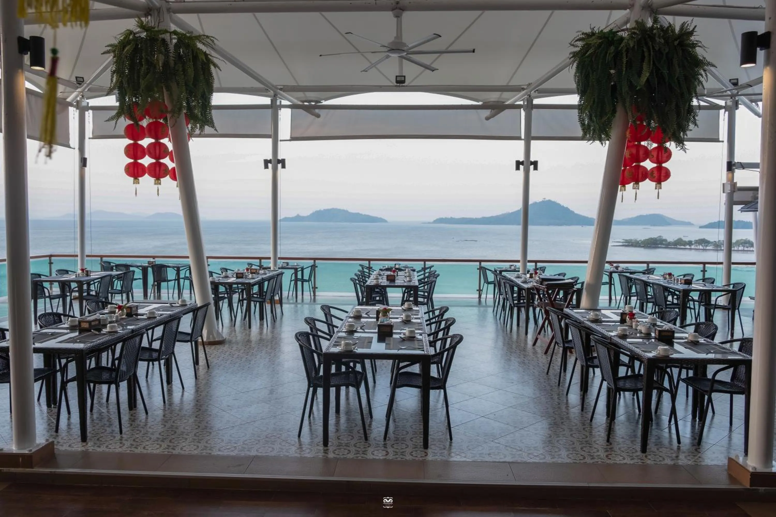 Restaurant/places to eat in Victoria Cliff Hotel & Resort, Kawthaung